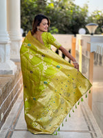 Thumbnail for Vedant Vastram Soft Litchi Silk Banarasi Silk Jacquard Saree - Parrot - Dista