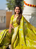 Thumbnail for Vedant Vastram Soft Litchi Silk Banarasi Silk Jacquard Saree - Parrot - Dista