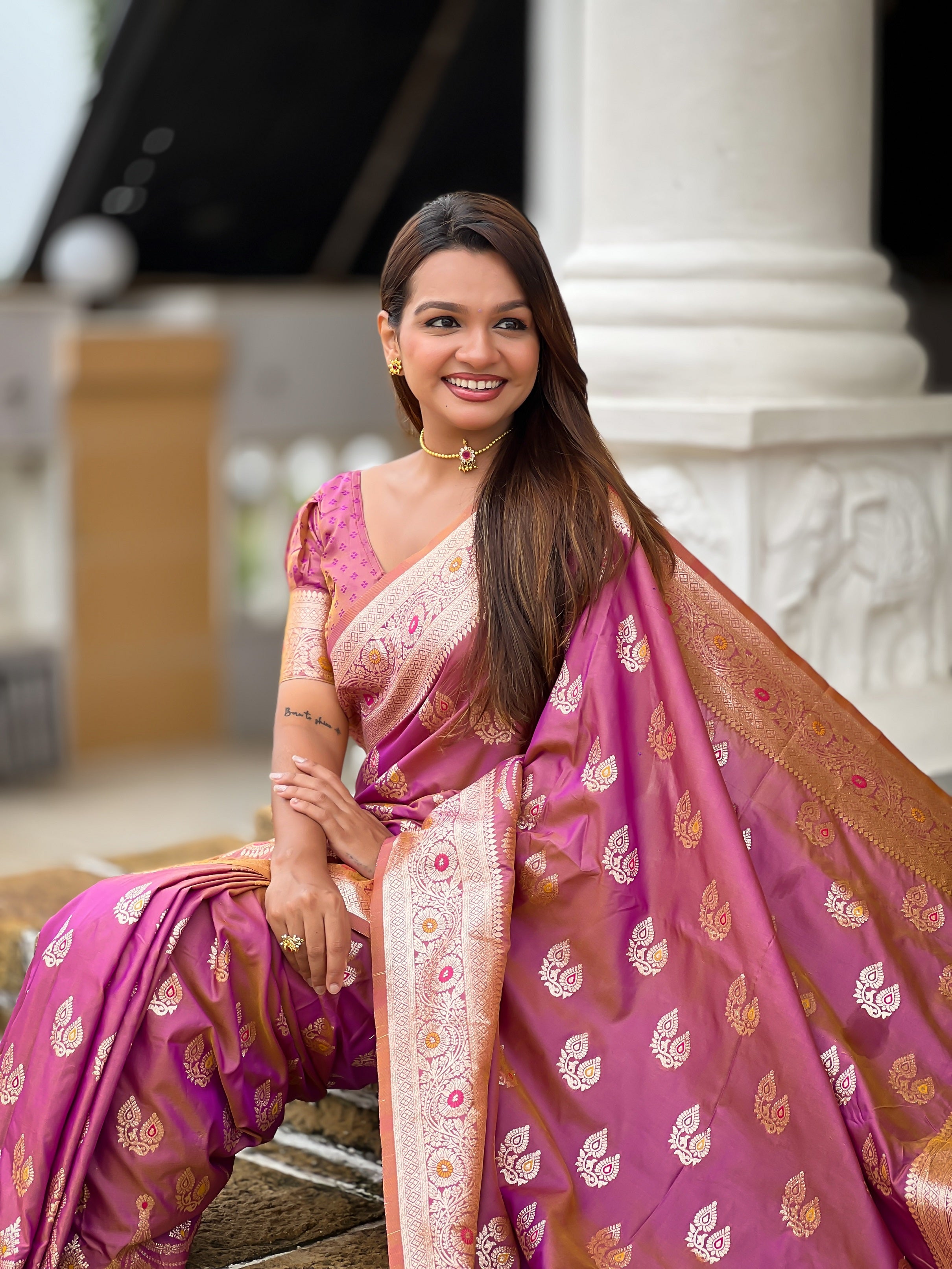 Vedant Vastram Soft Litchi Silk Banarasi Silk Jacquard Saree - Purple - Dista