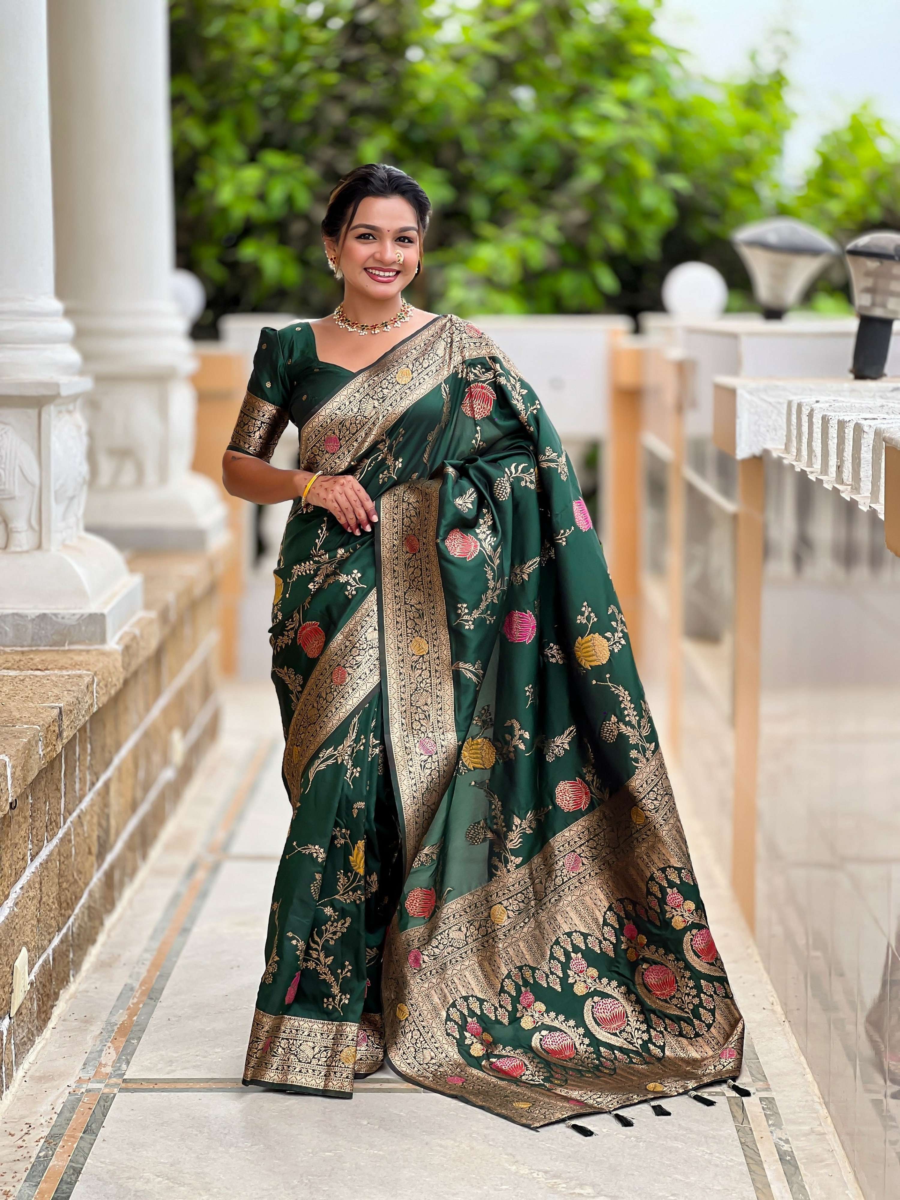 Vedant Vastram Soft Litchi Silk Banarasi Silk Jacquard Saree - Green - Dista