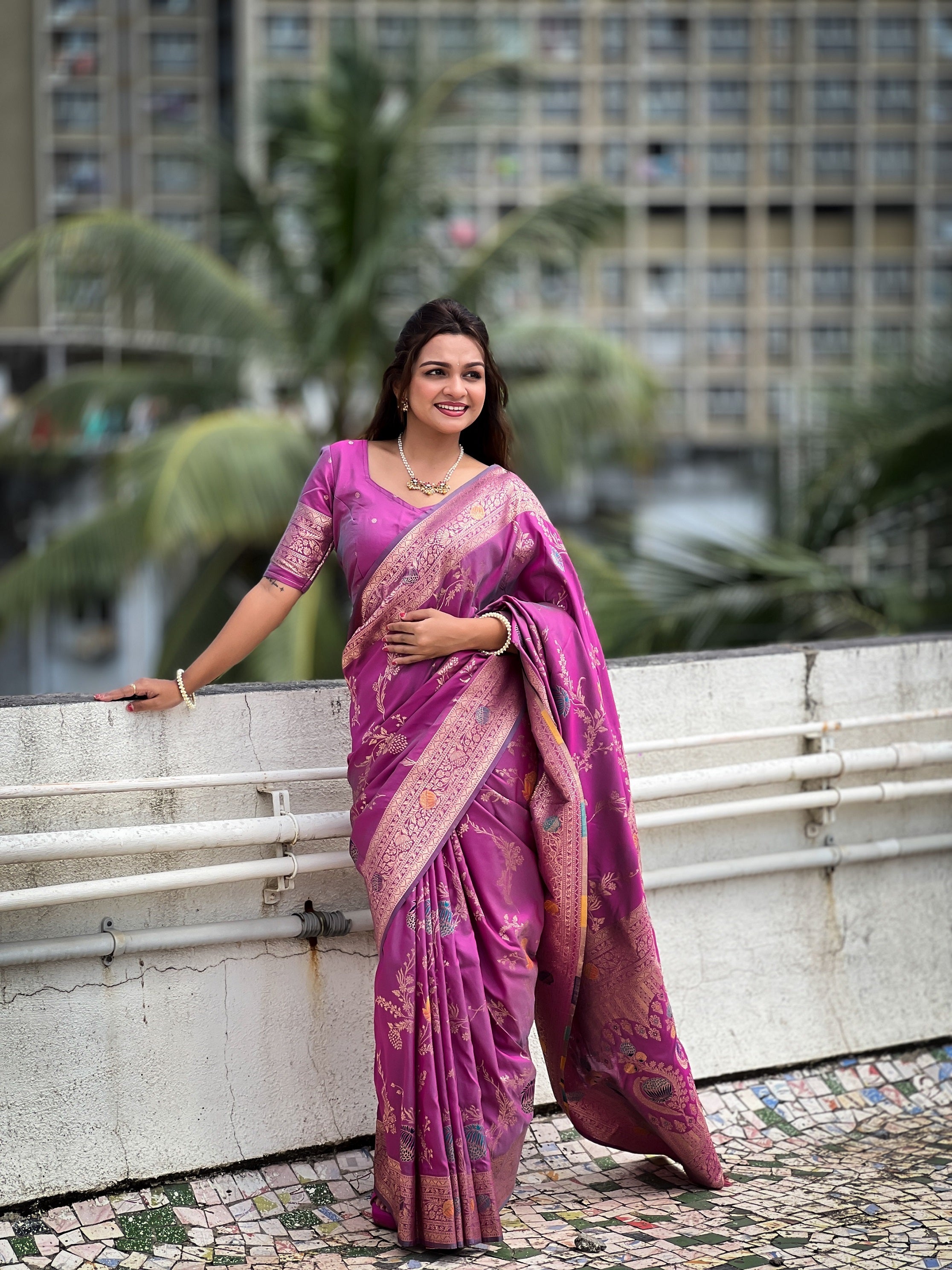 Vedant Vastram Soft Litchi Silk Banarasi Silk Jacquard Saree - Purple - Dista