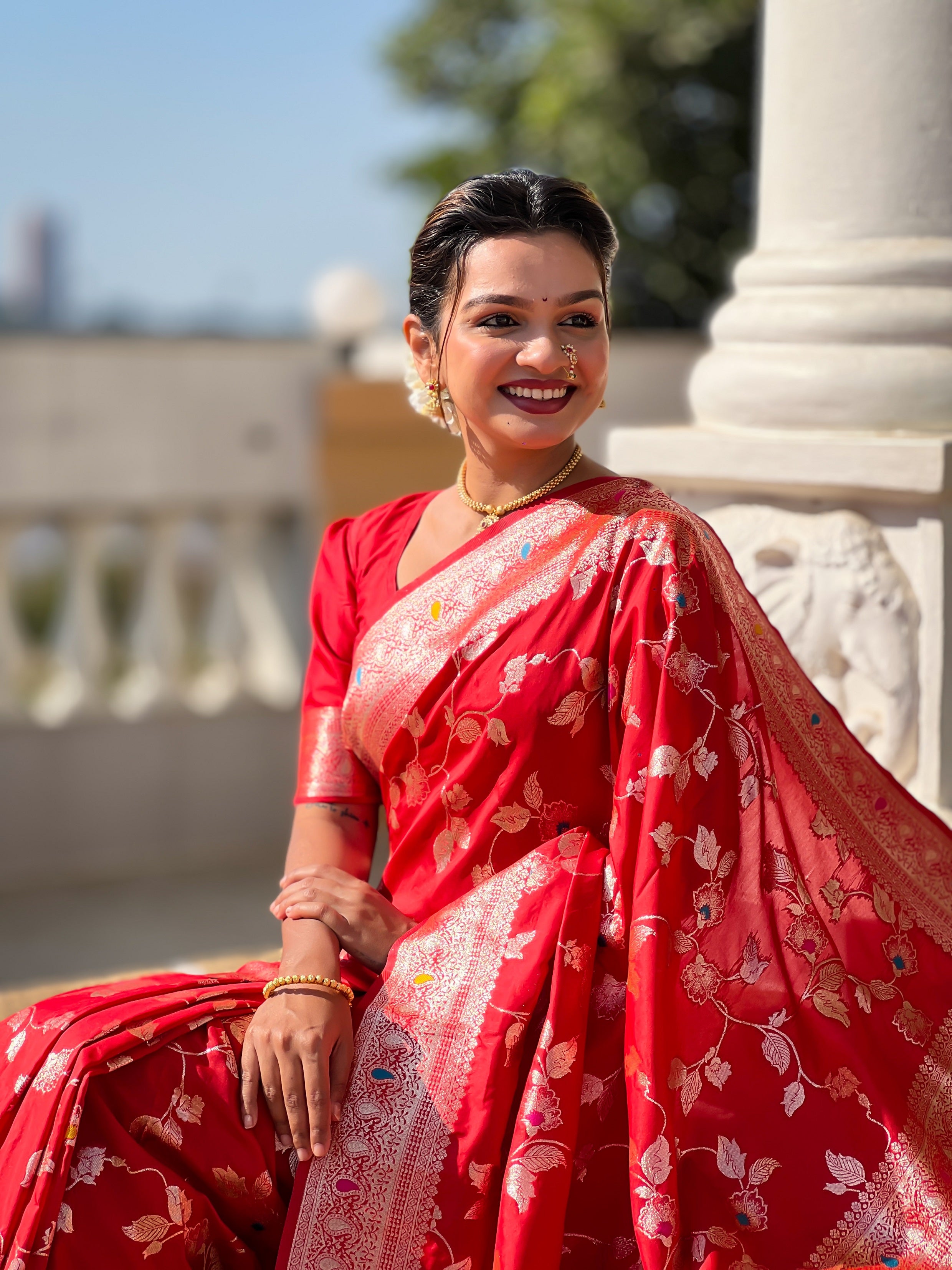 Vedant Vastram Soft Litchi Silk Banarasi Silk Jacquard Saree - Red - Dista