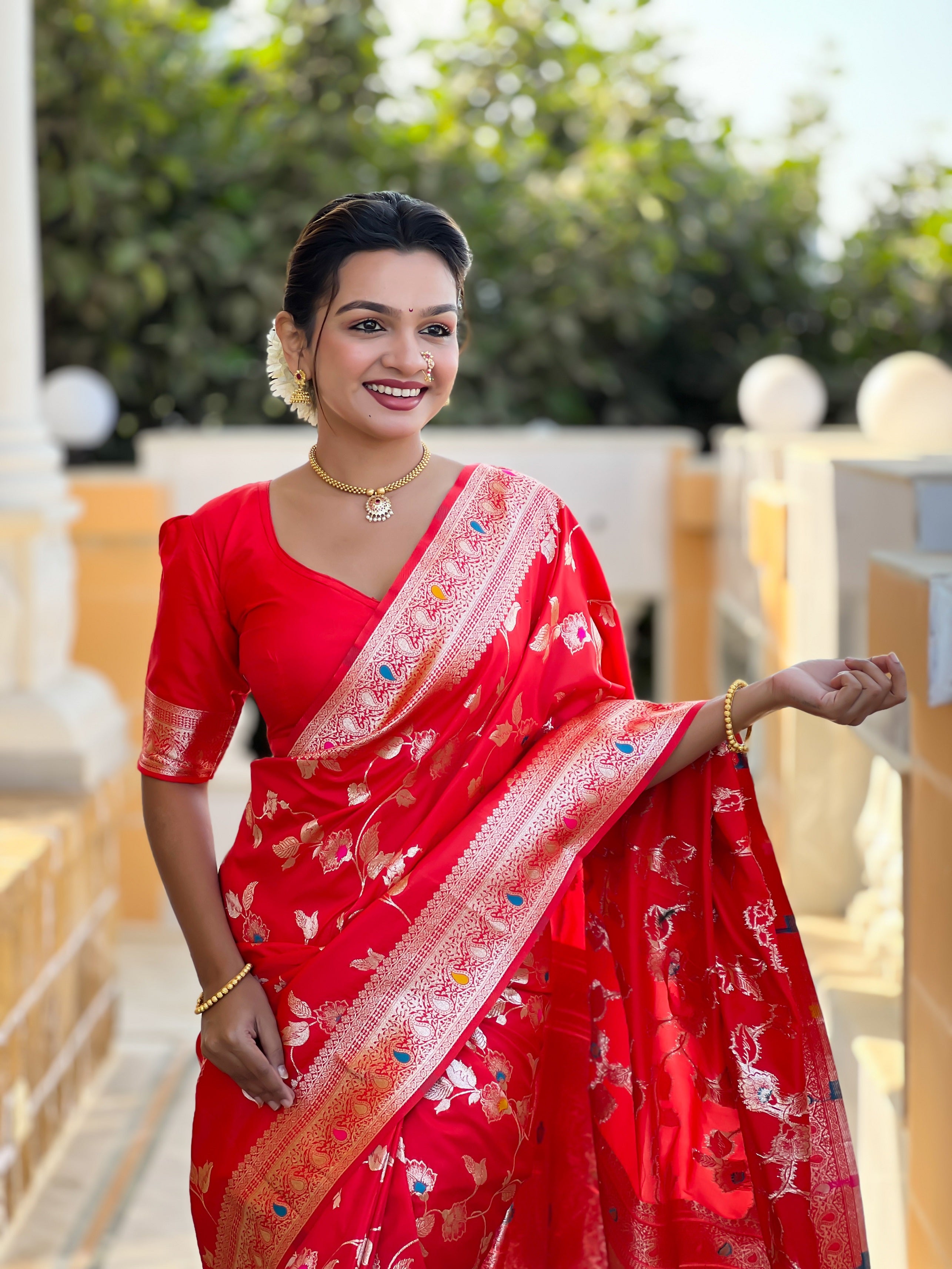 Vedant Vastram Soft Litchi Silk Banarasi Silk Jacquard Saree - Red - Dista