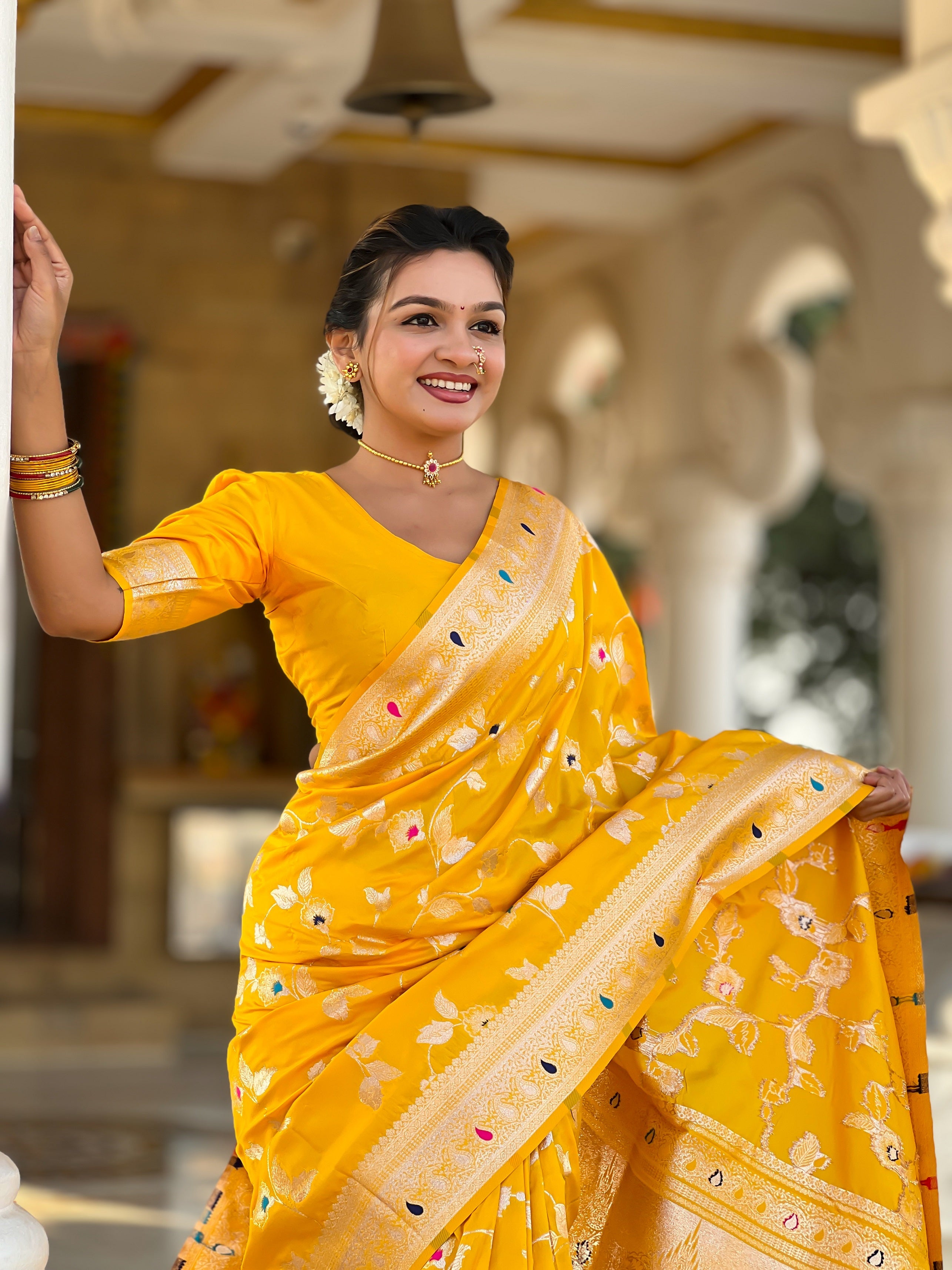Vedant Vastram Soft Litchi Silk Banarasi Silk Jacquard Saree - Yellow - Dista