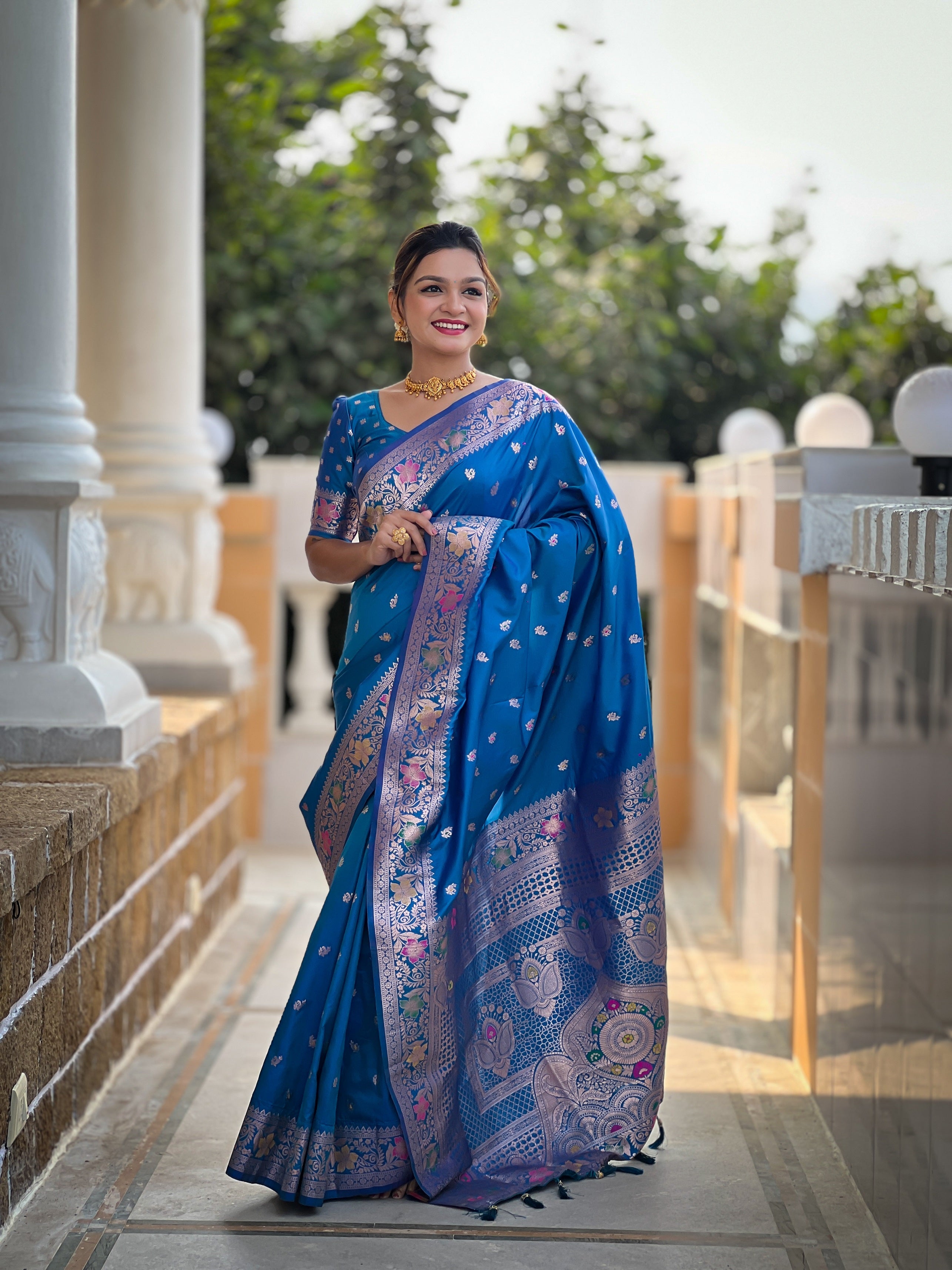 Vedant Vastram Soft Litchi Silk Banarasi Silk Jacquard Saree - Skyblue - Dista