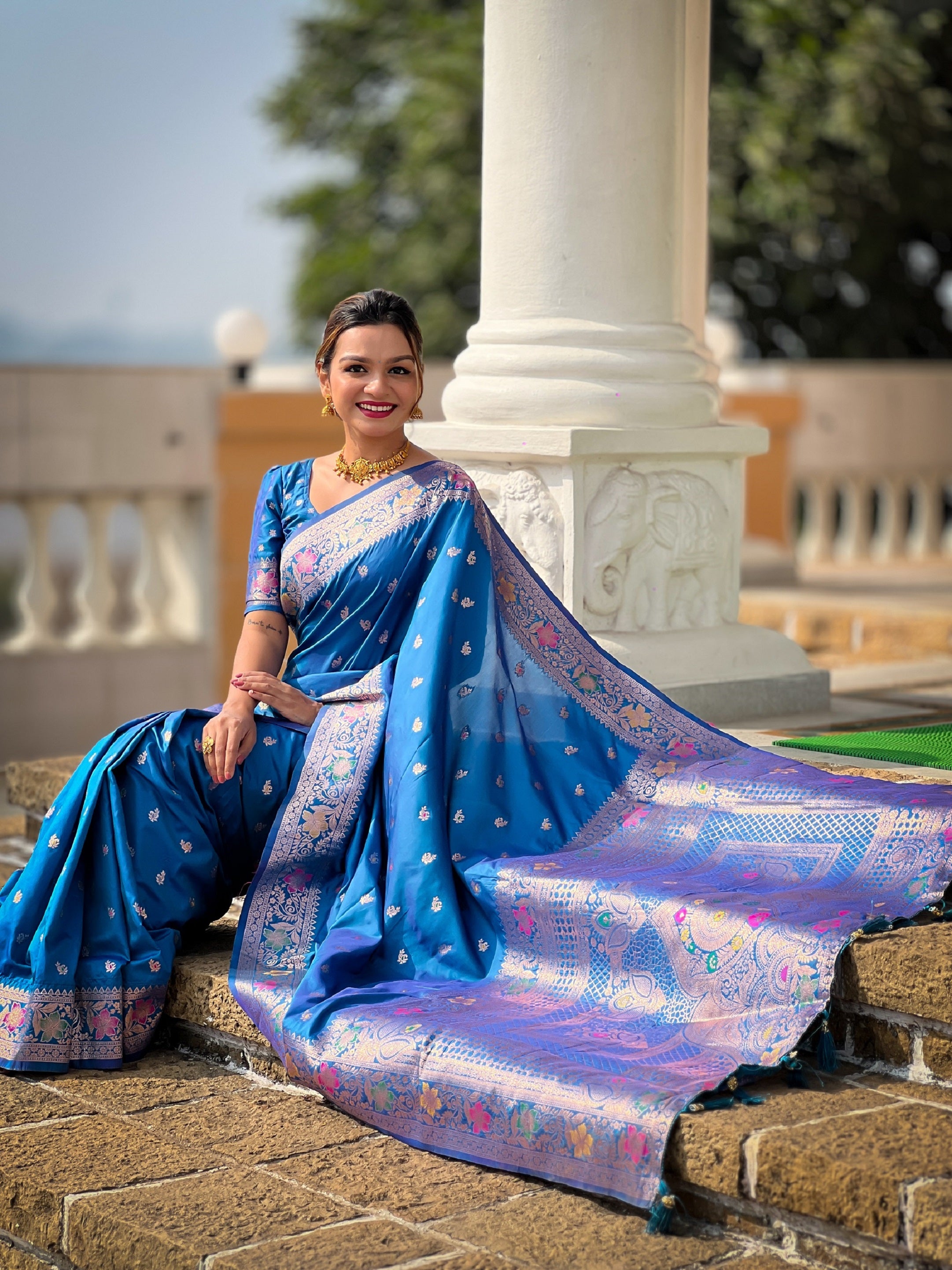 Vedant Vastram Soft Litchi Silk Banarasi Silk Jacquard Saree - Skyblue - Dista