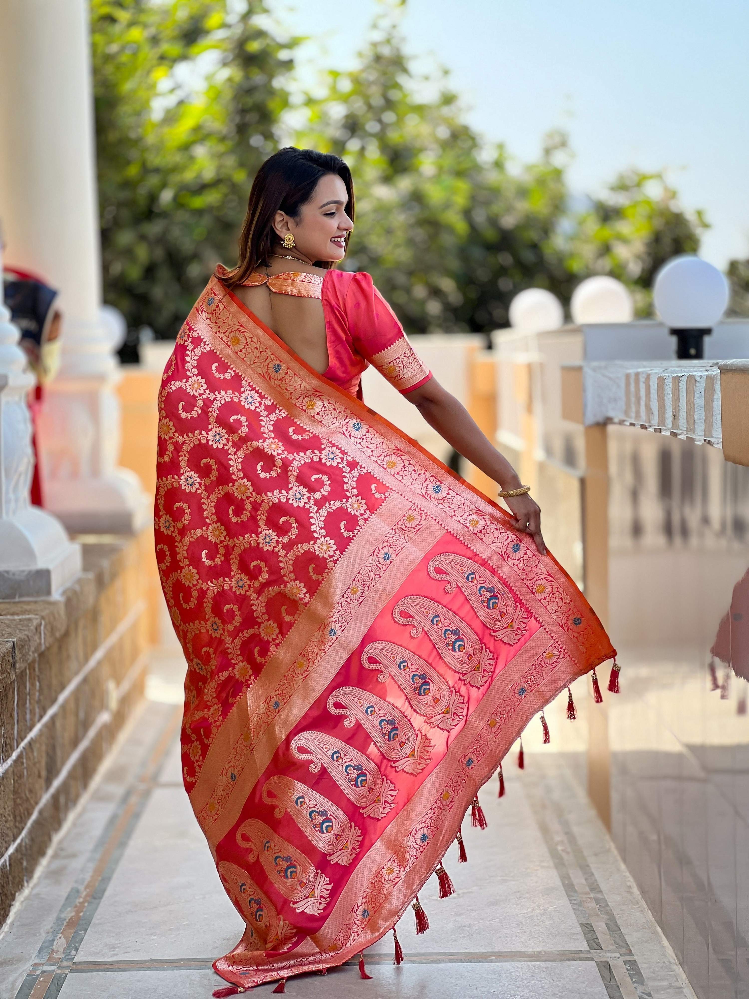 Vedant Vastram Soft Litchi Silk Banarasi Silk Jacquard Saree - Gajri - Dista