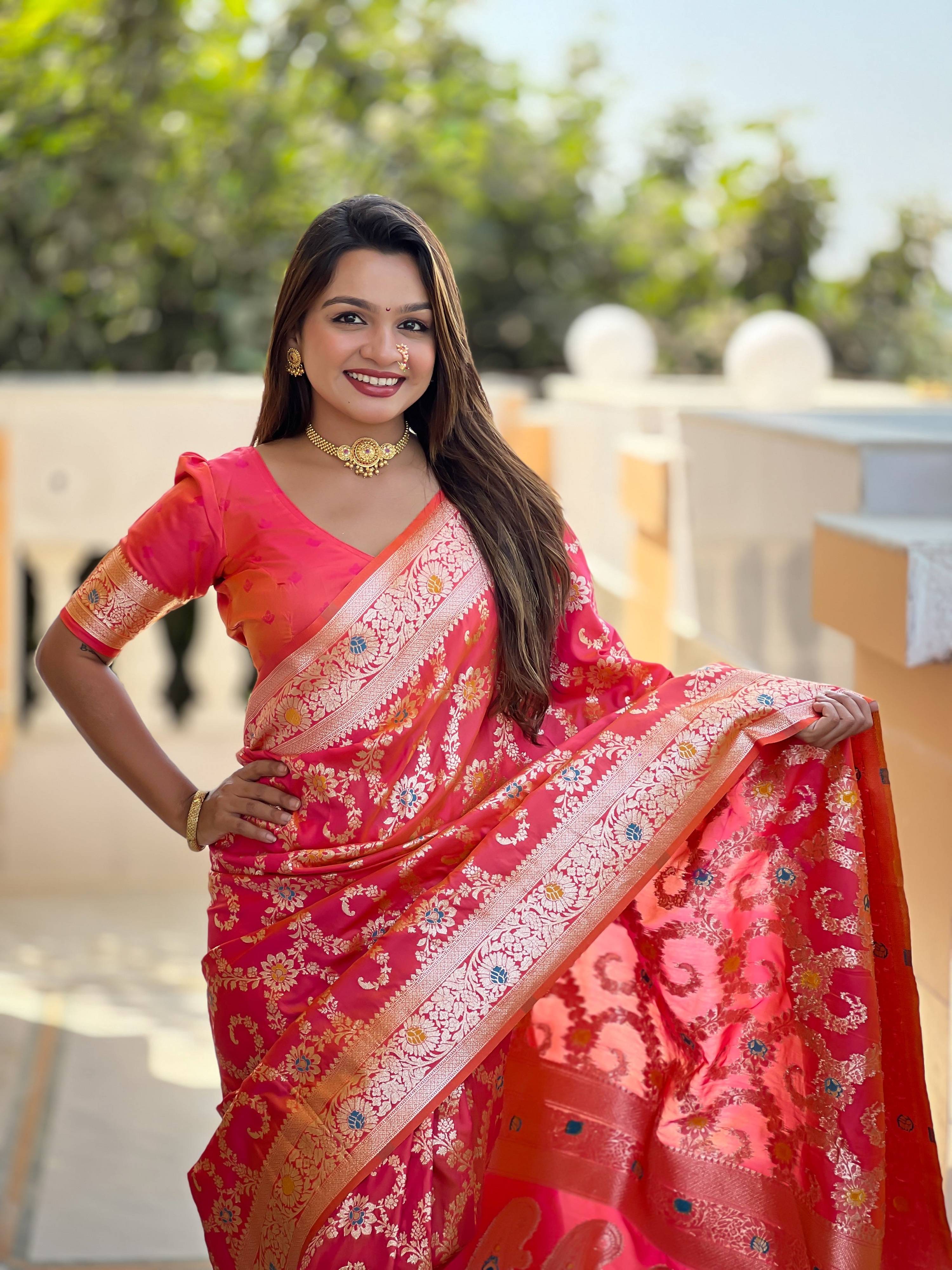 Vedant Vastram Soft Litchi Silk Banarasi Silk Jacquard Saree - Gajri - Dista