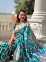 Thumbnail for Vedant Vastram Soft Litchi Silk Banarasi Silk Jacquard Saree - Rama - Dista