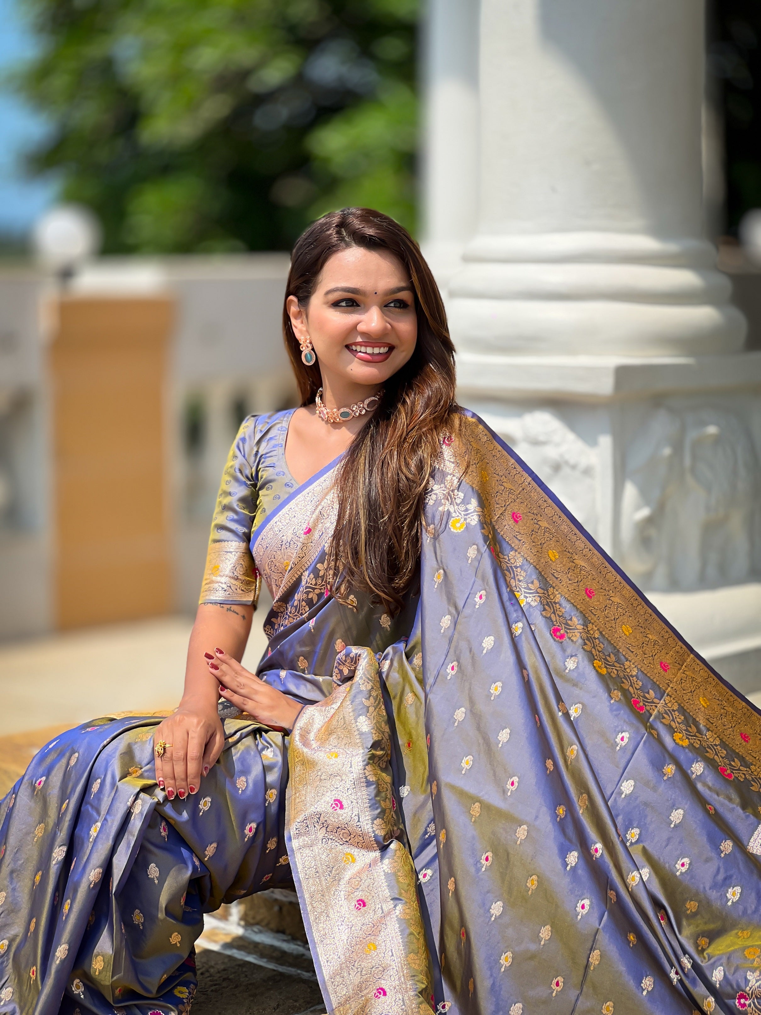 Vedant Vastram Soft Litchi Silk Banarasi Silk Jacquard Saree - Grey - Dista