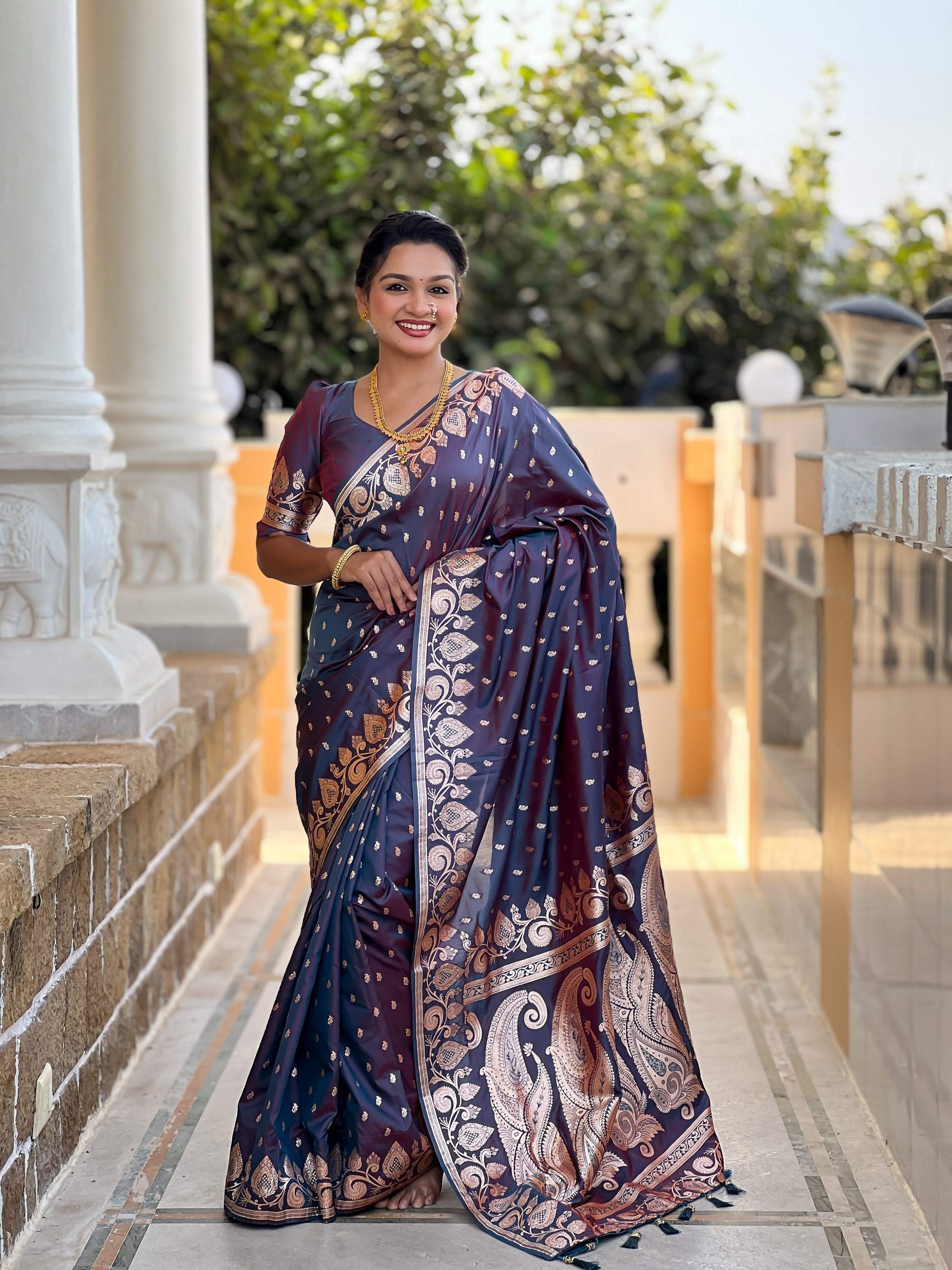 Vedant Vastram Soft Litchi Silk Banarasi Silk Jacquard Saree - Dark Blue - Dista