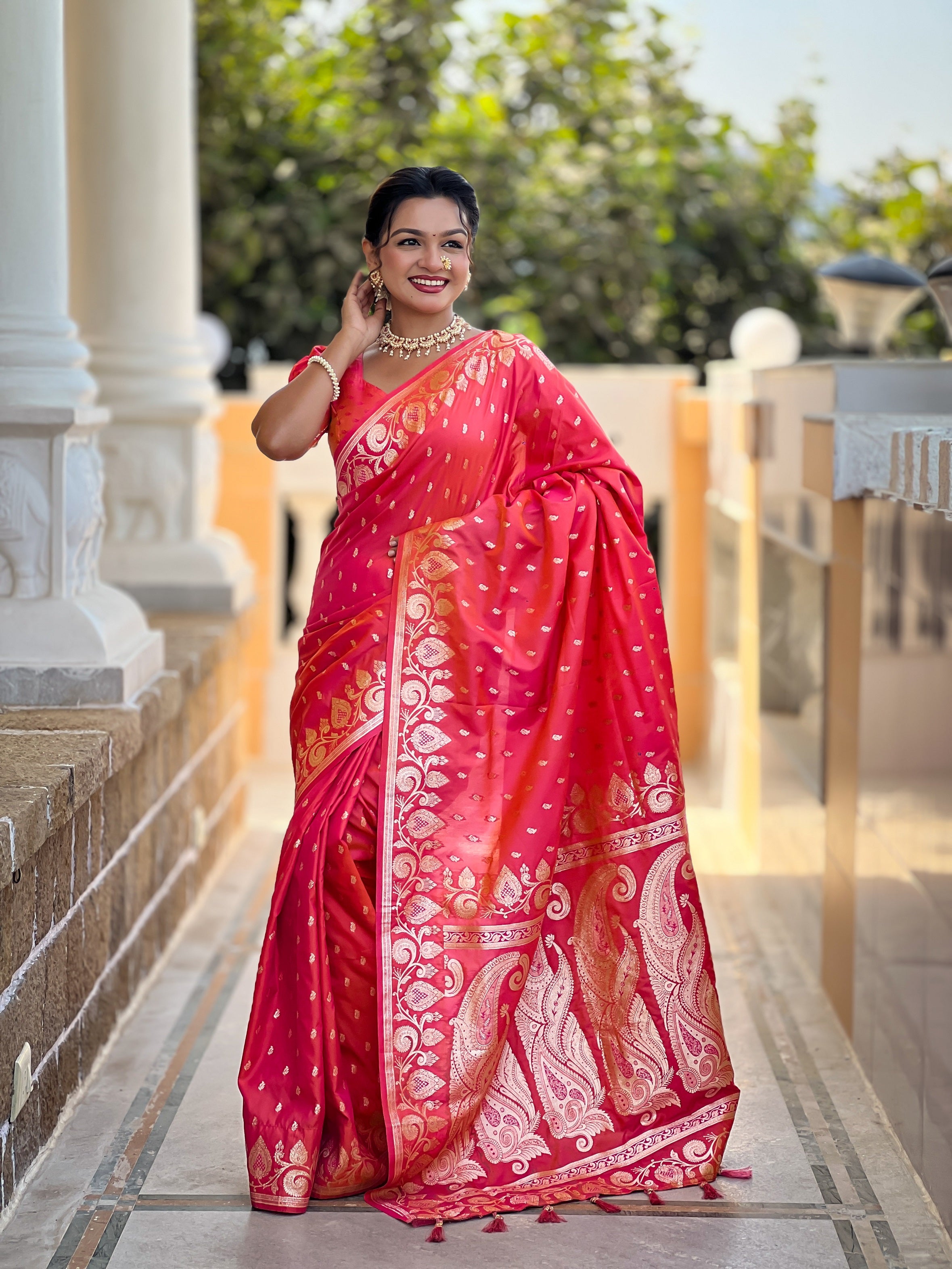 Vedant Vastram Soft Litchi Silk Banarasi Silk Jacquard Saree - Gajri - Dista