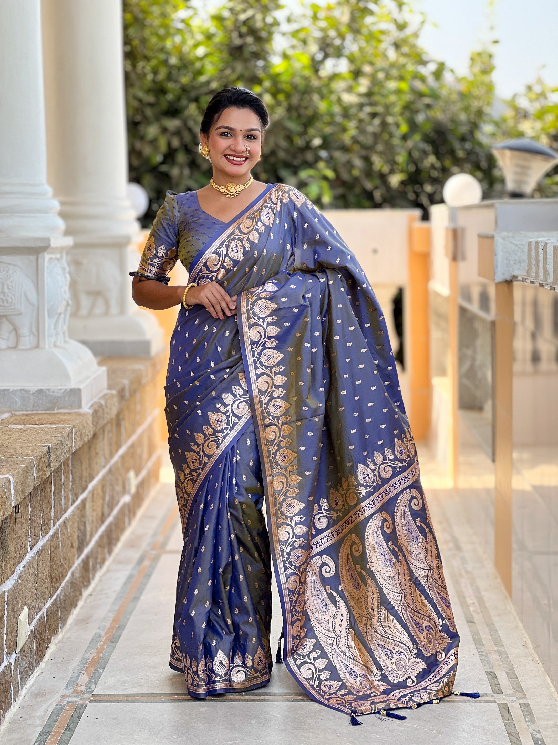 Vedant Vastram Soft Litchi Silk Banarasi Silk Jacquard Saree - Grey - Dista