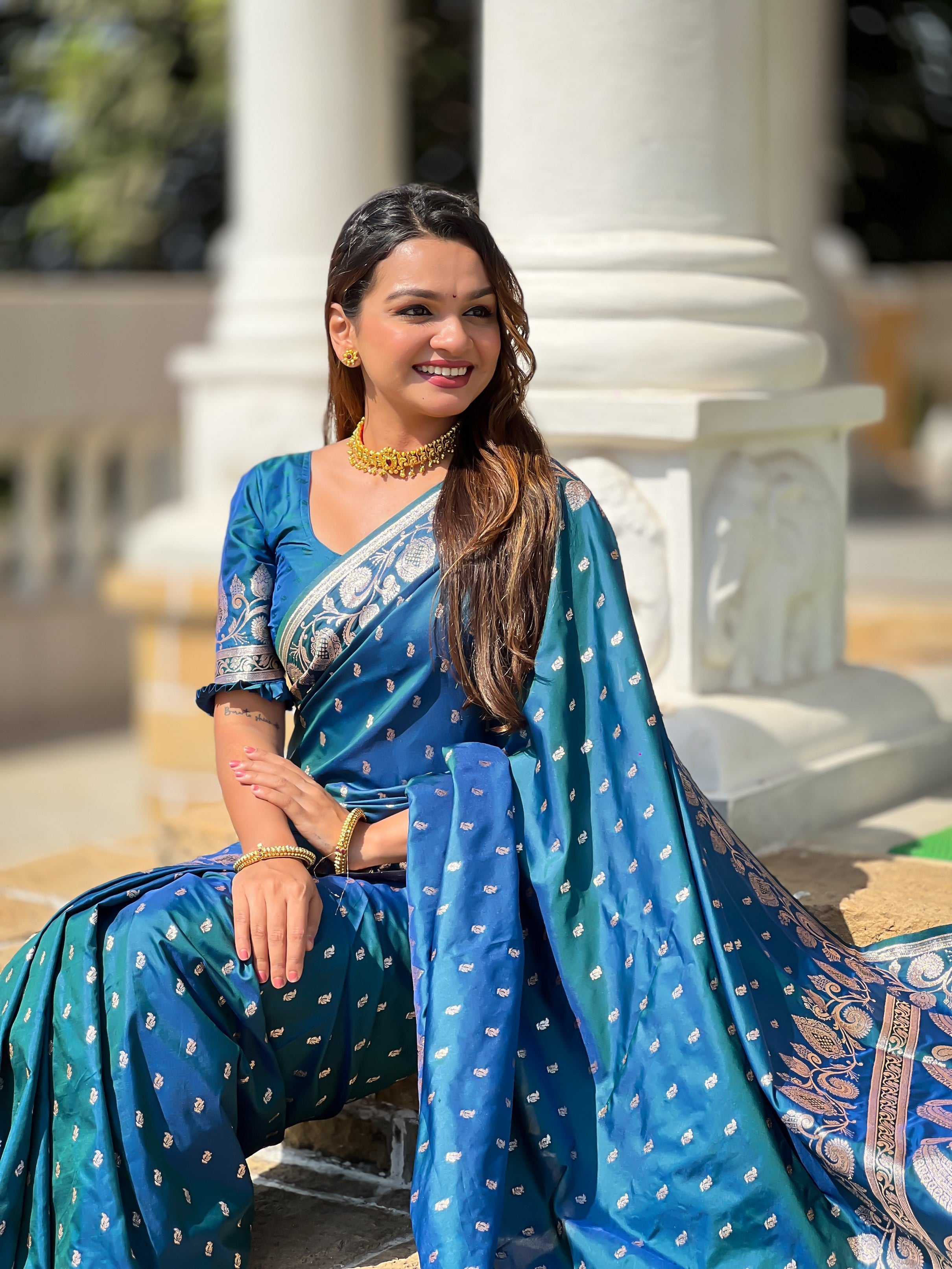 Vedant Vastram Soft Litchi Silk Banarasi Silk Jacquard Saree - Morpich - Dista