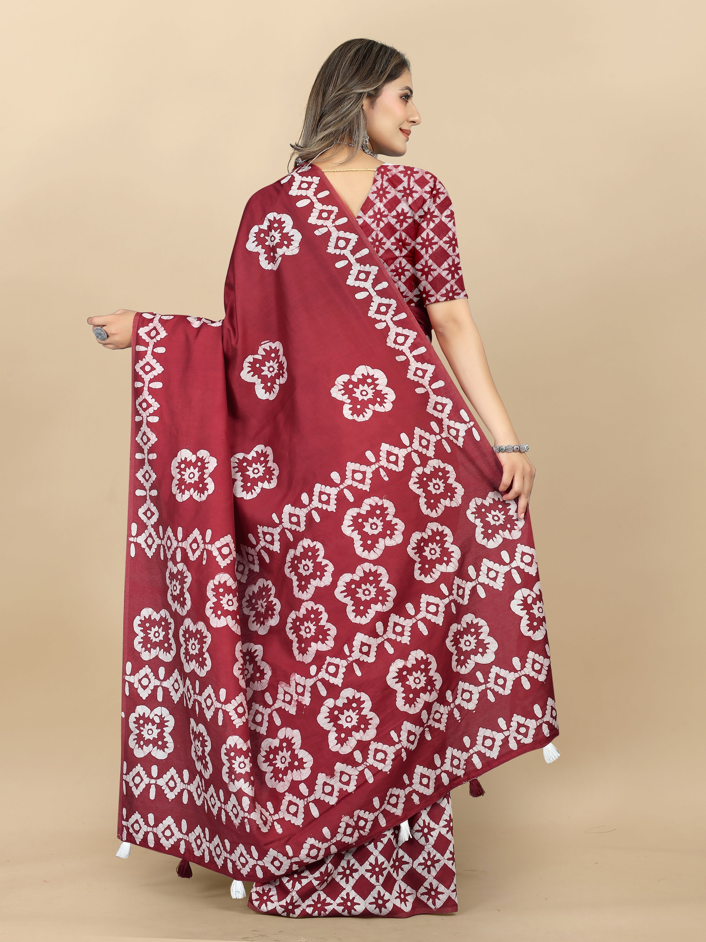 Vedant Vastram Designer Digital Print Batik Saree - Maroon - Distacart