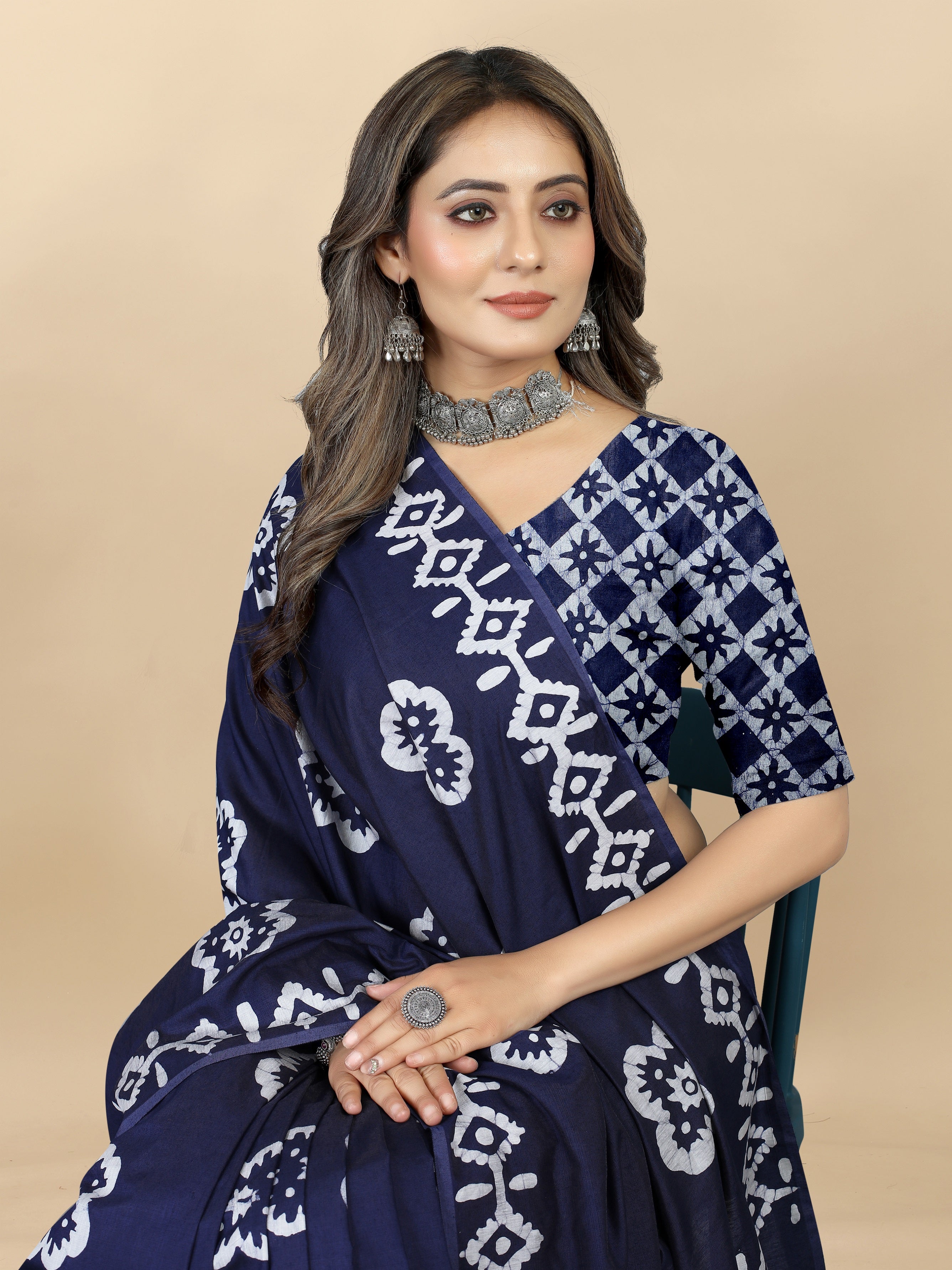 Vedant Vastram Designer Digital Print Batik Saree - Navy Blue - Distacart