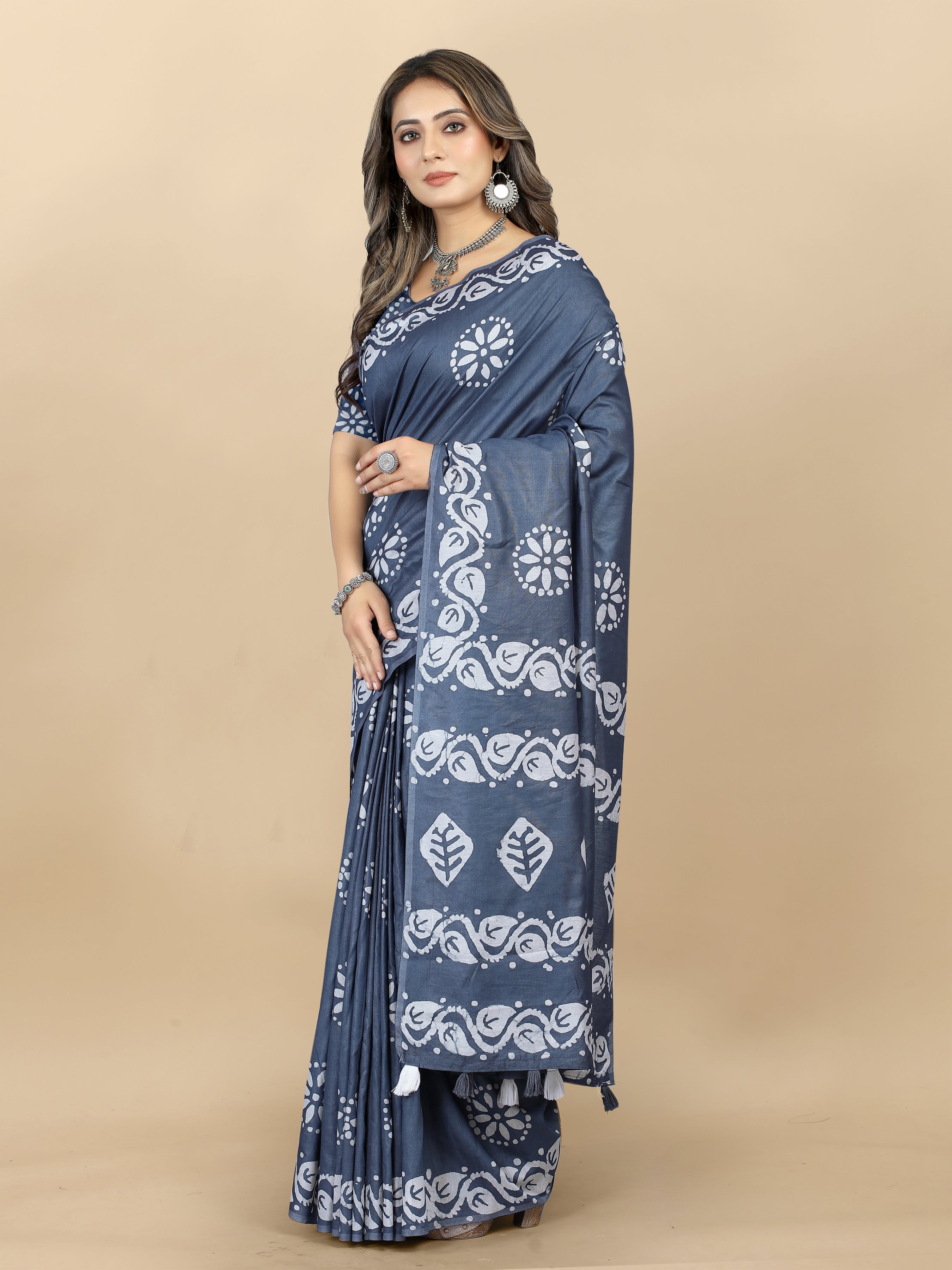 Vedant Vastram Designer Digital Print Batik Saree - Grey - Distacart