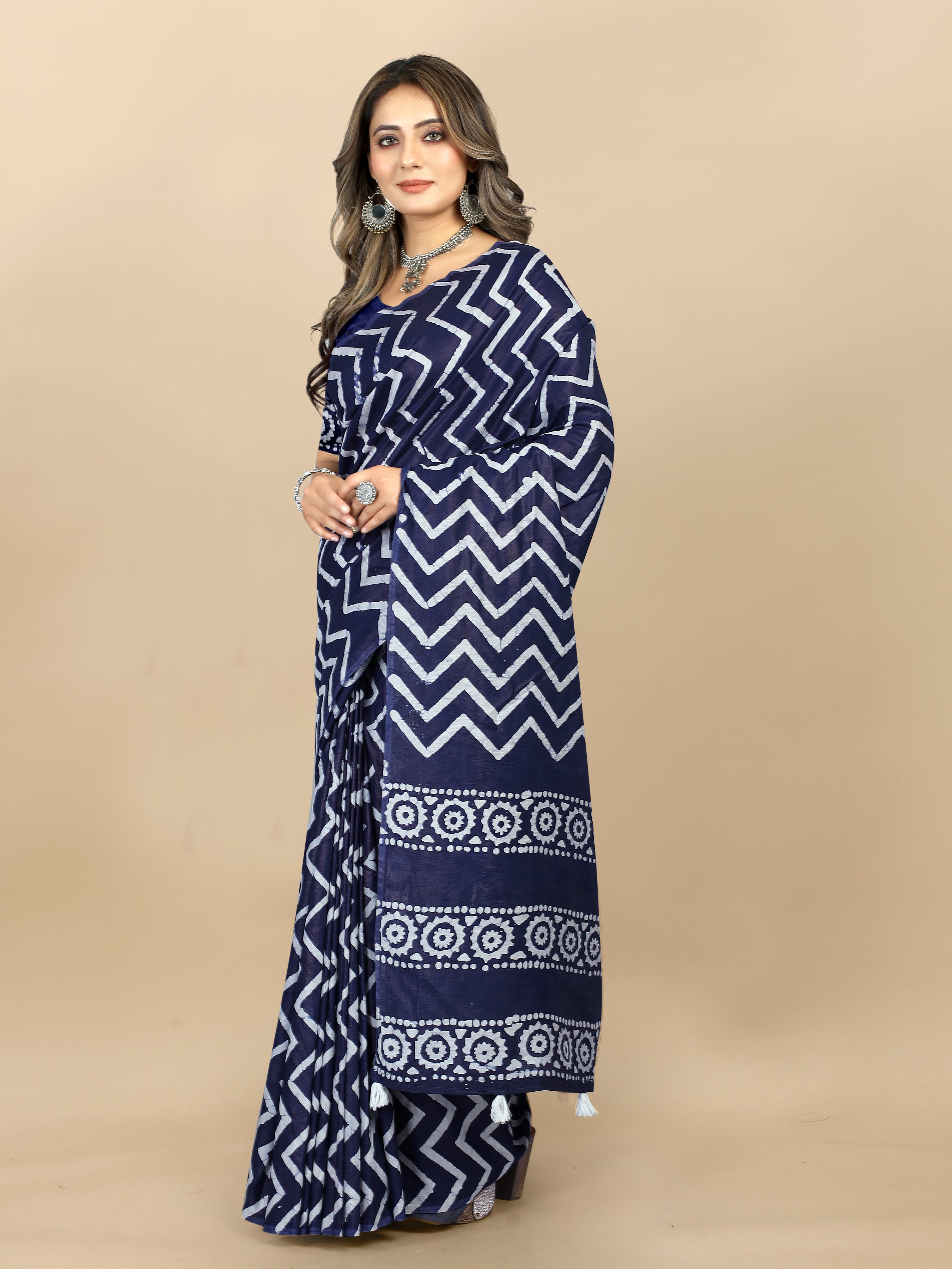 Vedant Vastram Designer Digital Print Batik Saree - Navy Blue - Distacart