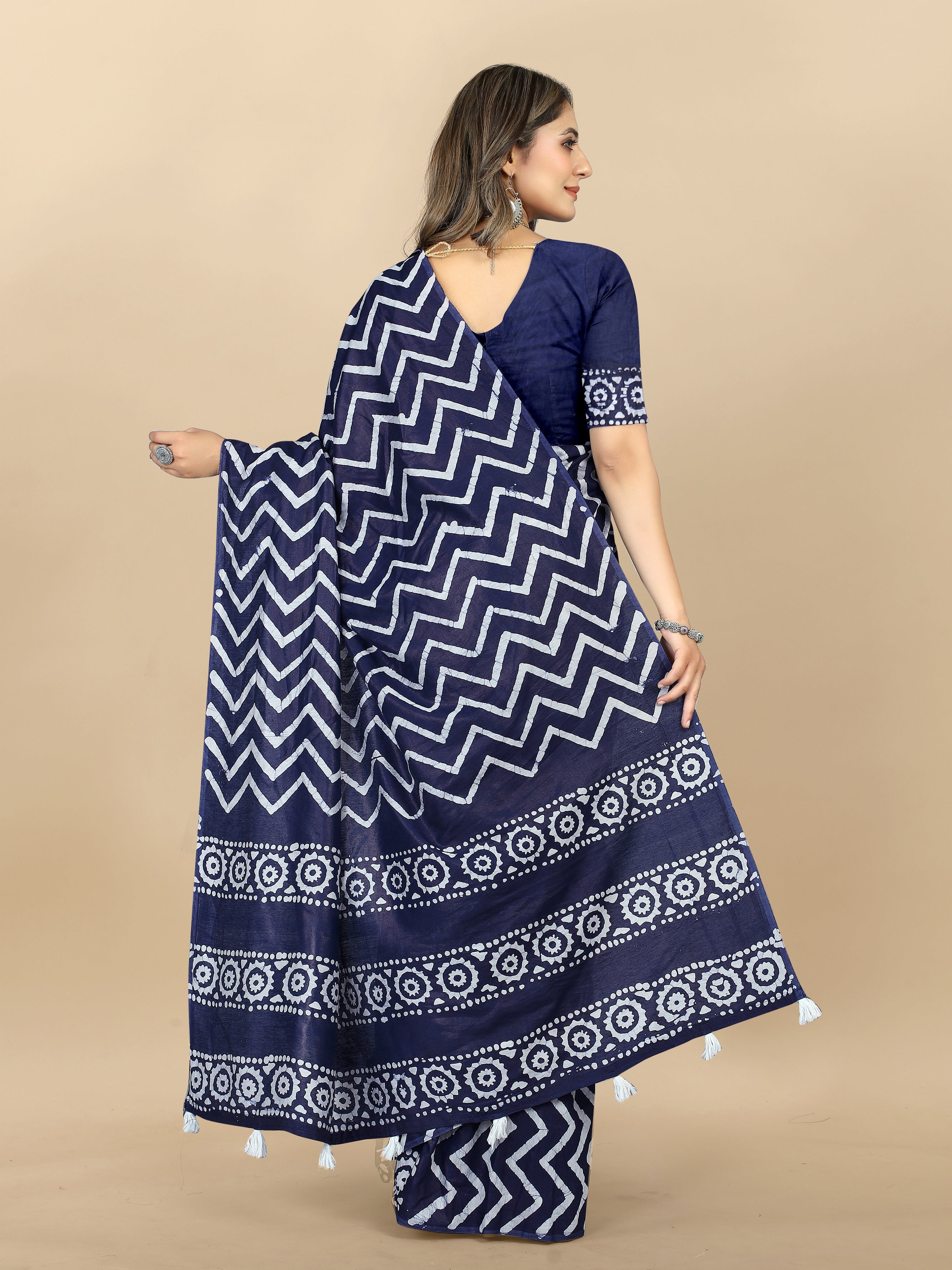 Vedant Vastram Designer Digital Print Batik Saree - Navy Blue - Distacart