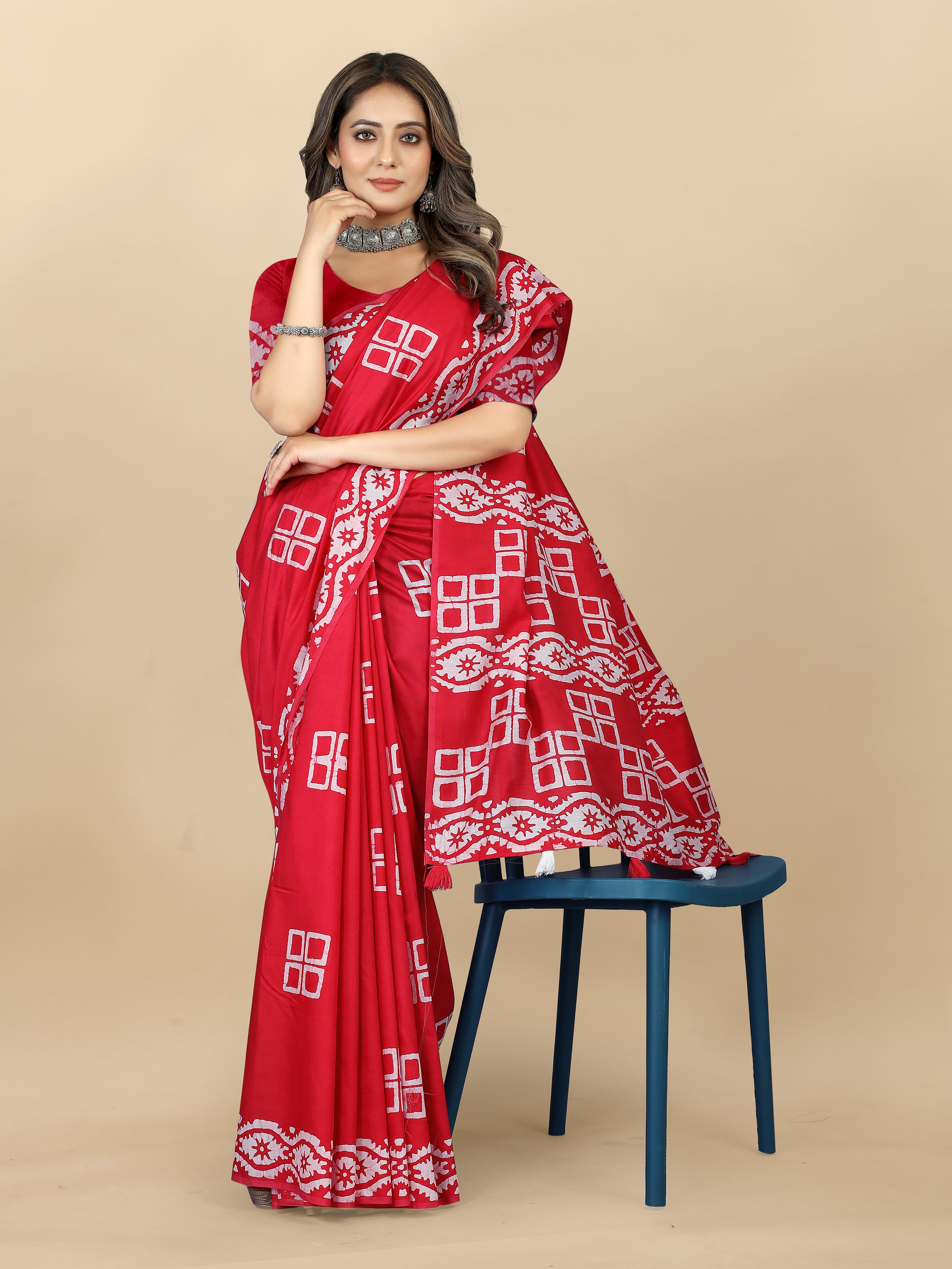 Vedant Vastram Designer Digital Print Batik Saree - Red - Distacart