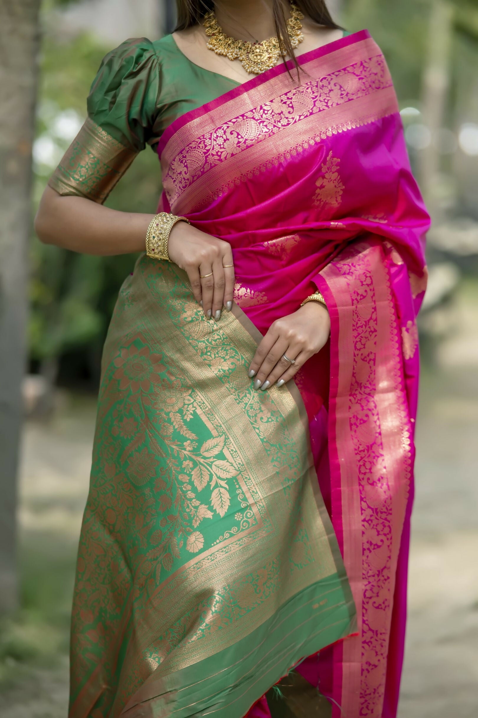 Vishnu Weaves Women's Pink Banarasi Silk Saree with Blouse - Distacart