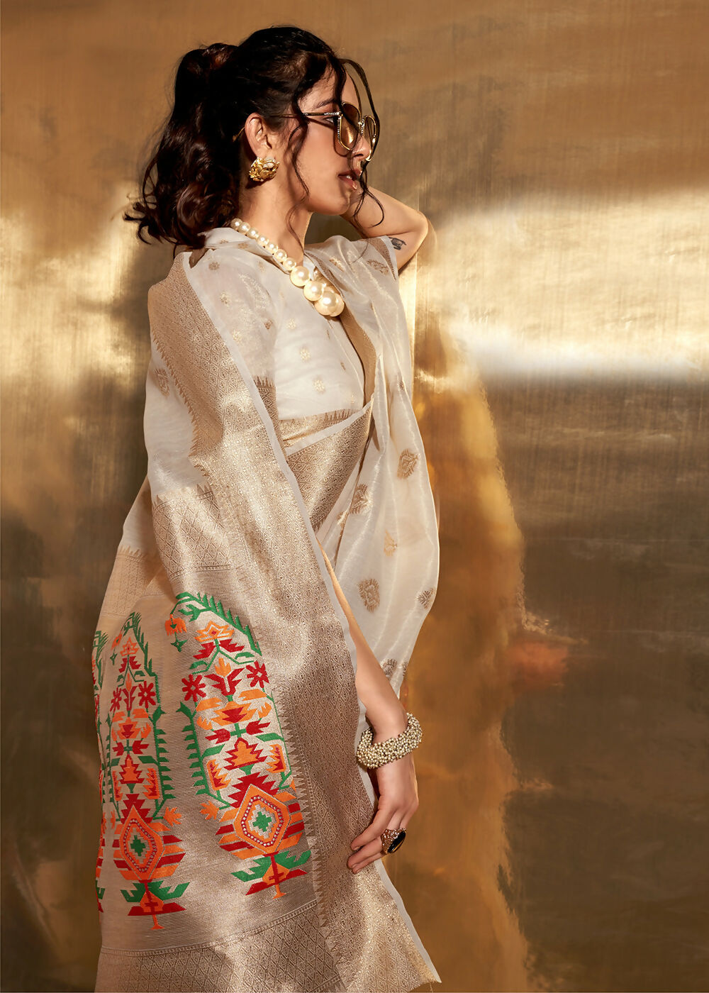 Off White Handwoven Tissue Fabric Festive & Party Style Saree - Emponline - Distacart