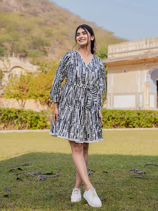 Yufta Black And White Pure Cotton Tie Dye Less Border Tassels Were Dress