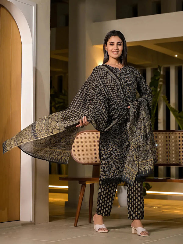Yufta Black Floral Print Piping On Yoke Pakistani Style Kurta With Trousers And Dupatta Set