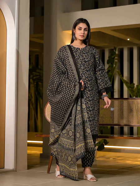Yufta Black Floral Print Piping On Yoke Pakistani Style Kurta With Trousers And Dupatta Set