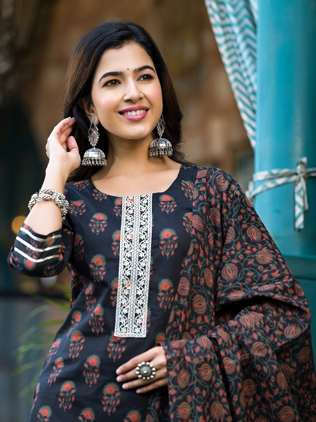 Yufta Black Floral Zari_Work Kurta Sharara With Dupatta Set - Distacart