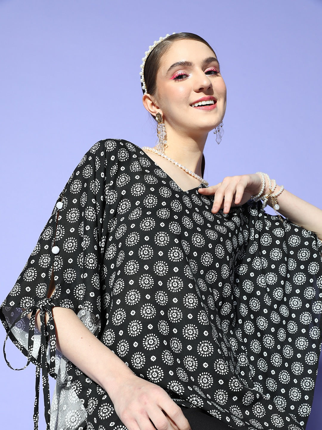 Yufta Black Kaftan Top - Distacart