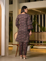 Thumbnail for Yufta Black Pure Cotton Paisley Print Pakistani Style Kurta And Trousers With Dupatta Set
