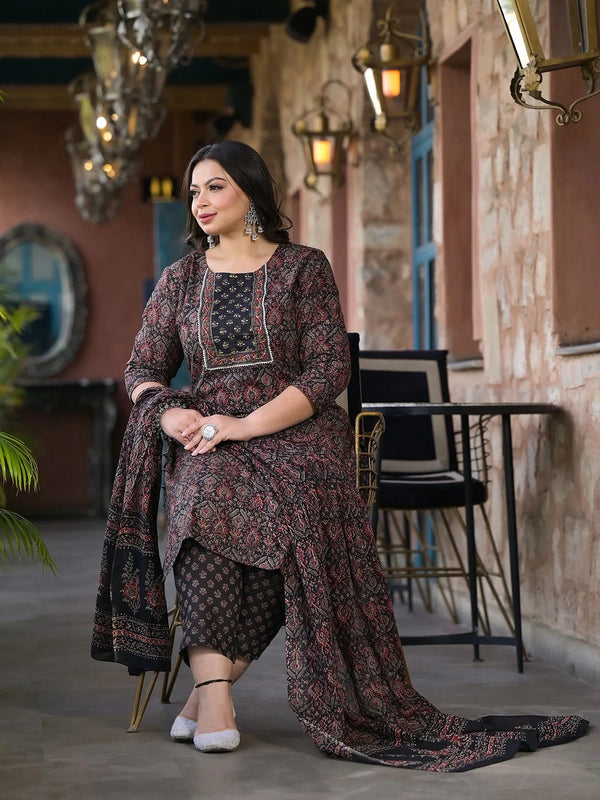 Yufta Black & Red Floral Print Straight Plus size Kurta Trouser And Dupatta Set - Distacart