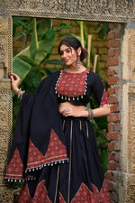 Thumbnail for Lorenvalley Black Pure Cotton Plain With Printed And Paper Mirror Work Lace Lehenga Choli - Distacart