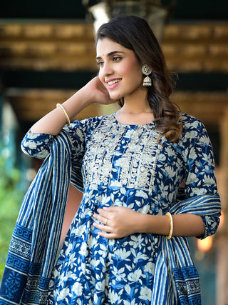 Yufta Blue Floral Dori_Embroidery Kurta Trouser With Dupatta Set - Distacart