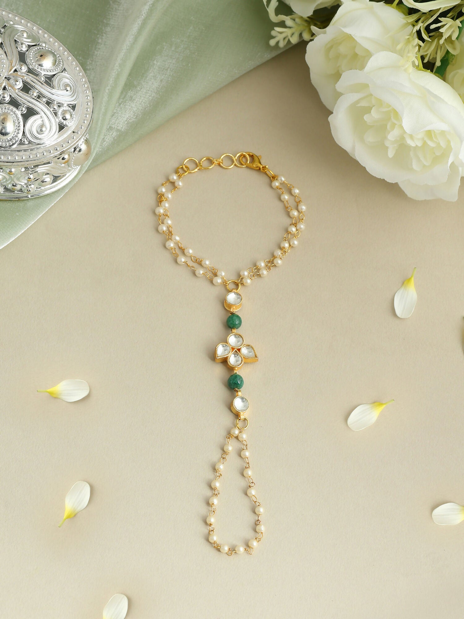 Ruby Raang Noor Haath Phool