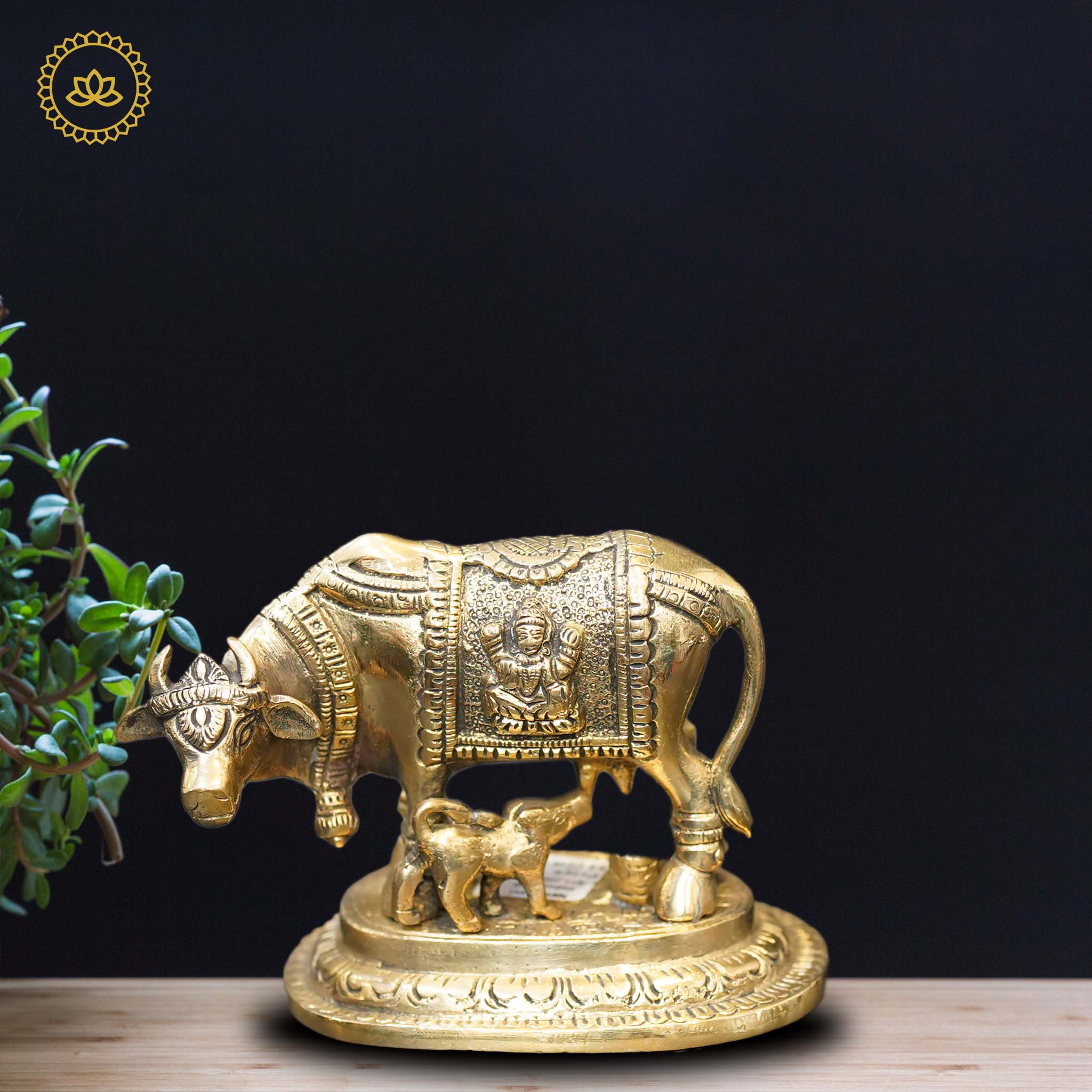Brass Kamadenu with Calf Idol - Distacart