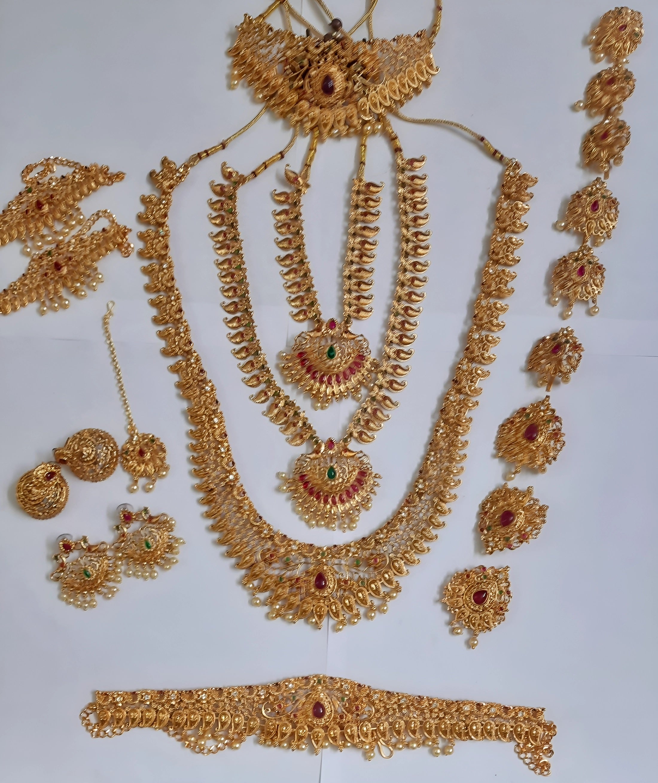 Elite Trading 19 piece Golden Bridal Jewellery Set - Distacart