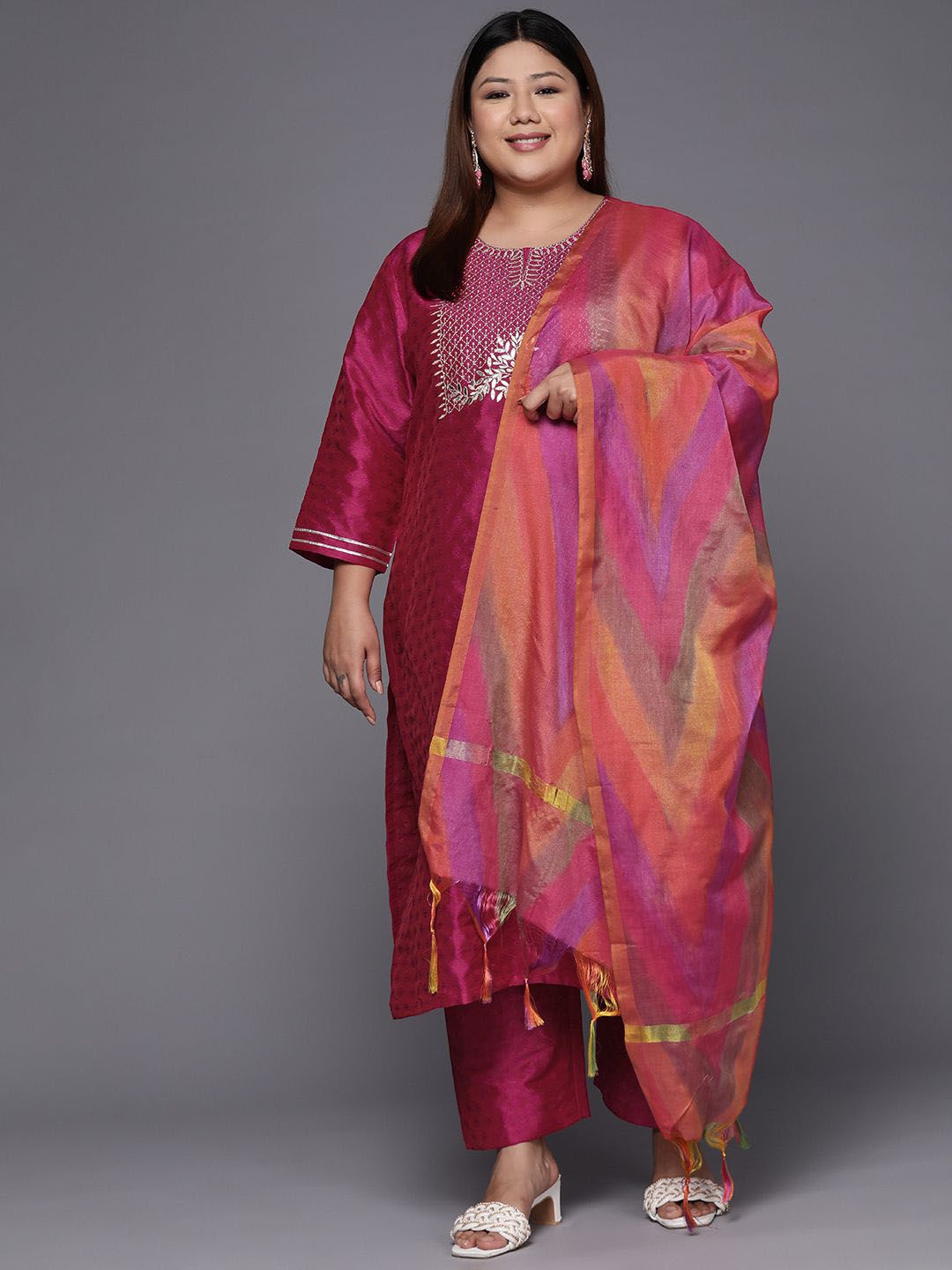 Sztori Plus Size Floral Embroidered Straight Kurta & Trousers With Dupatta - Distacart