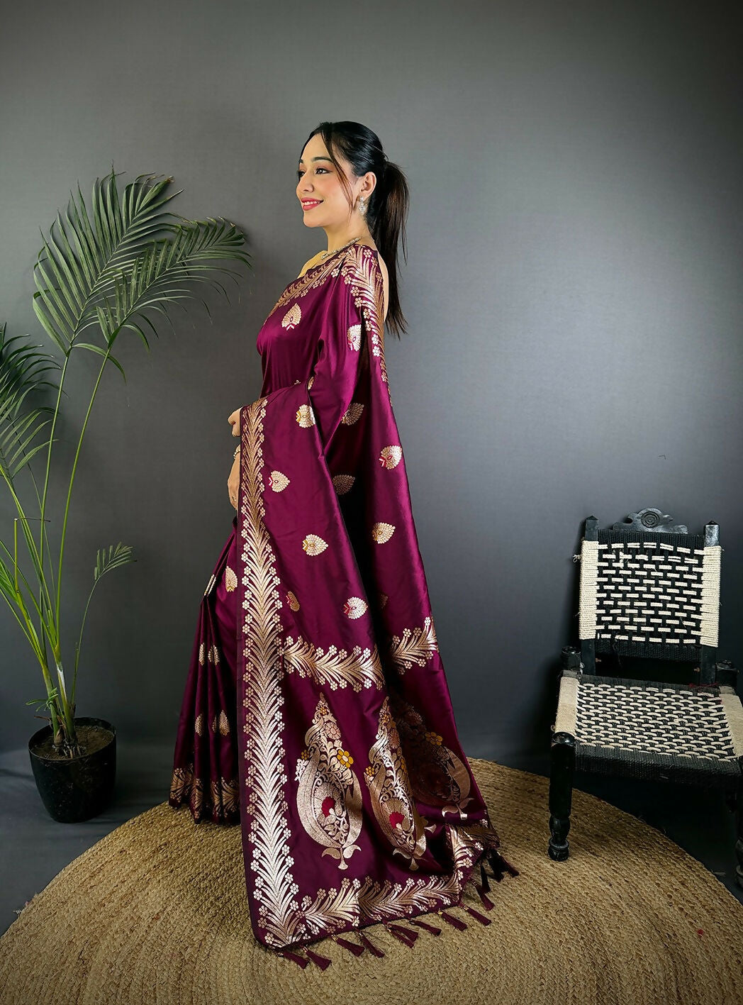 Joban Fashion Banarasi PlumWoven Soft Silk Saree