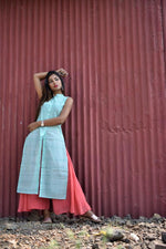 Thumbnail for Jompers Women's Green Solid Straight Kurta - Distacart