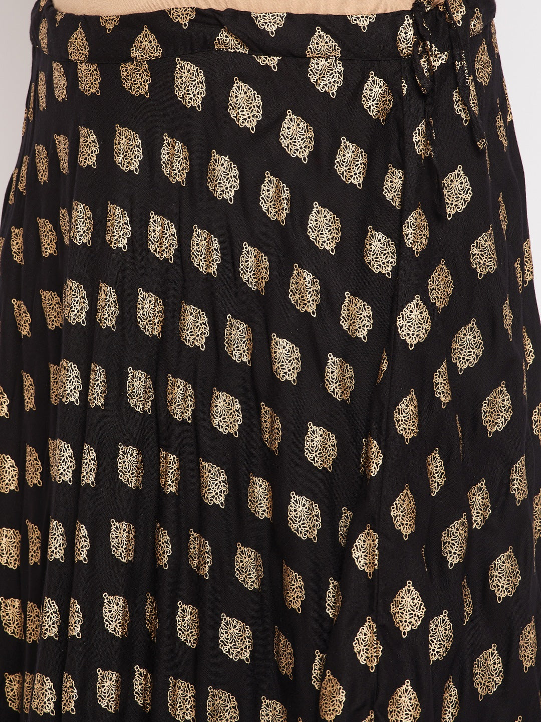 Wahe-NOOR Black Printed Flared Rayon Skirt
