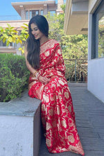 Thumbnail for Vamika Weaving Banarasi Jacquard Red Kanjivaram Saree - Distacart
