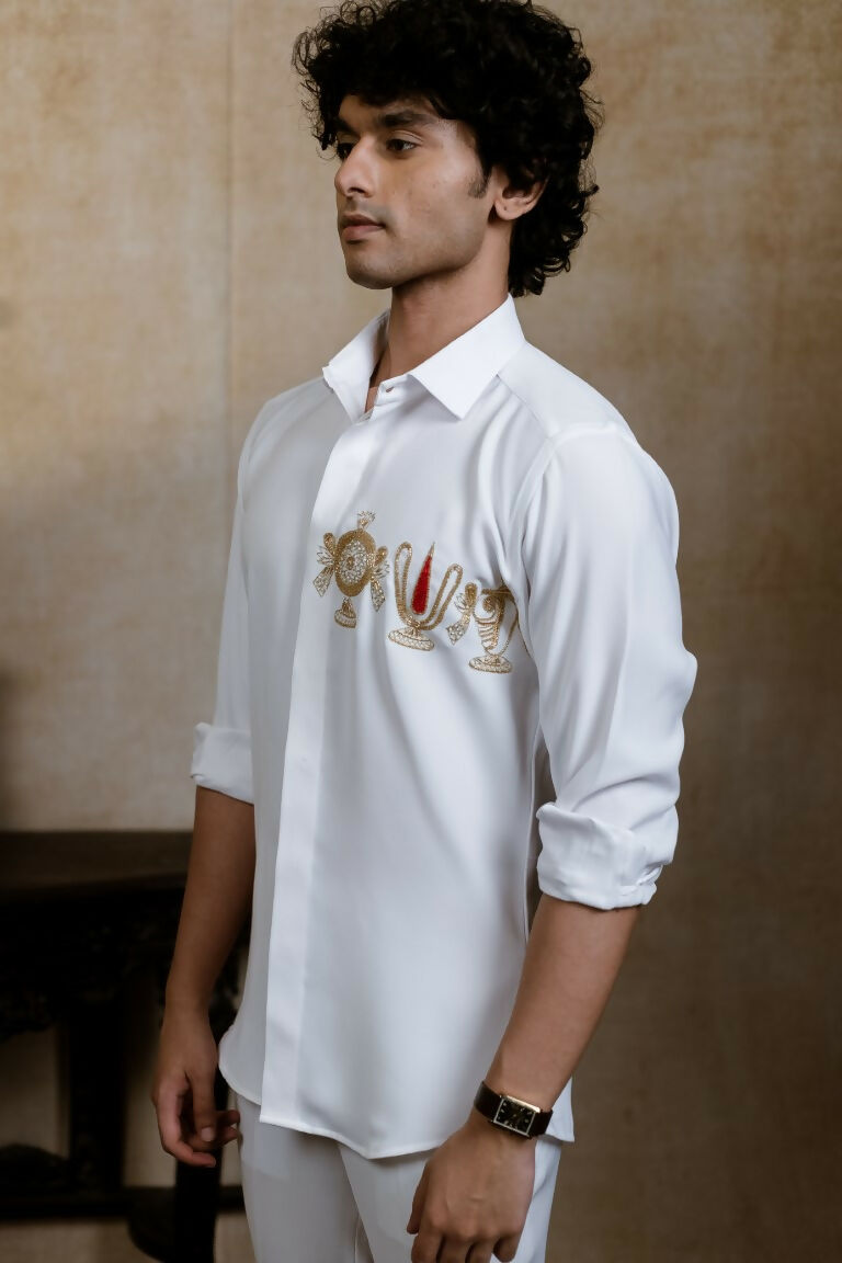 British White Kanaka Murti Shirt By Hilo Design - Distacart