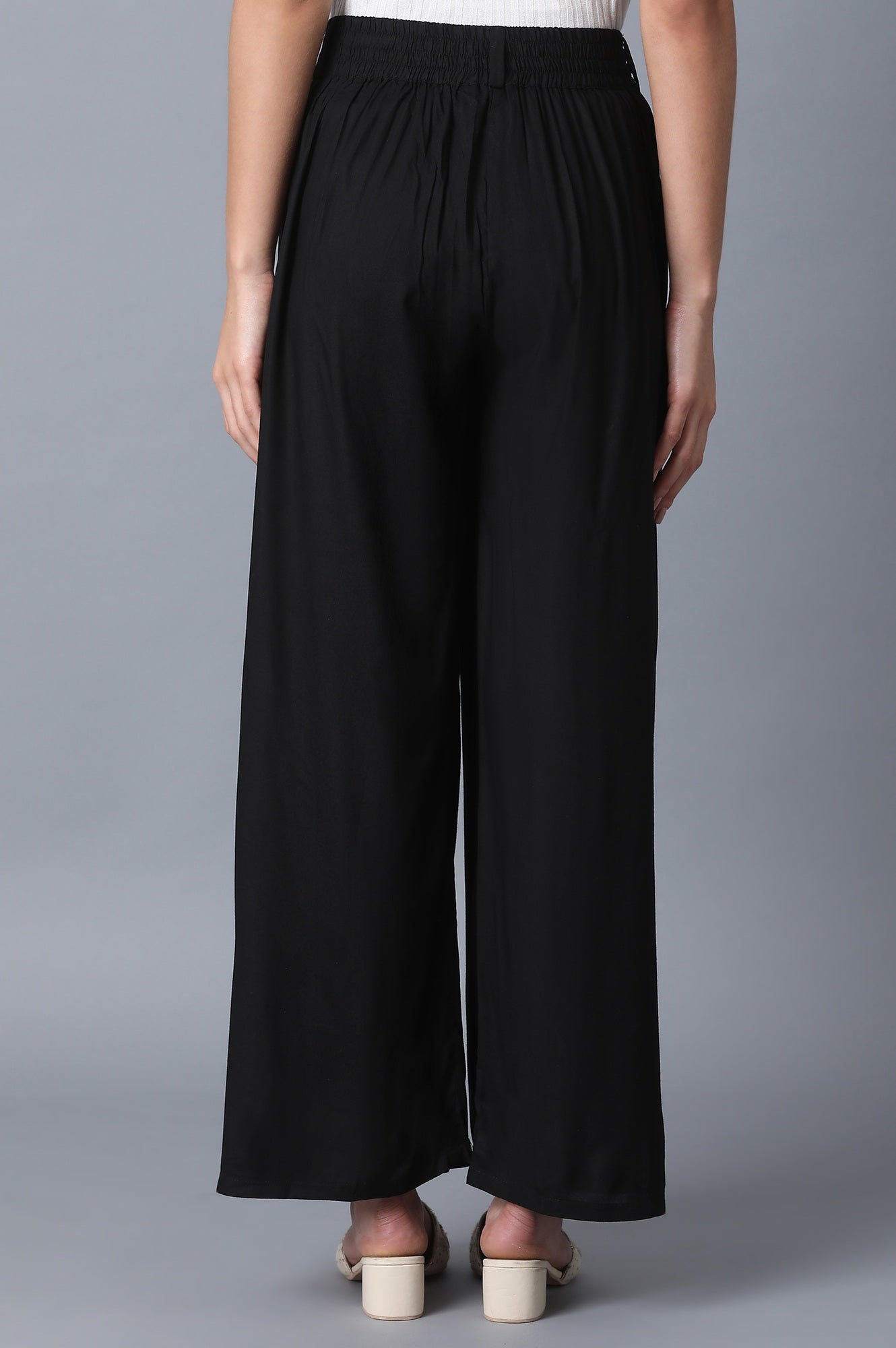 https://cdn.shopify.com/s/files/1/0722/3148/5636/files/CR260381-11249_2.jpg?v=1772277766