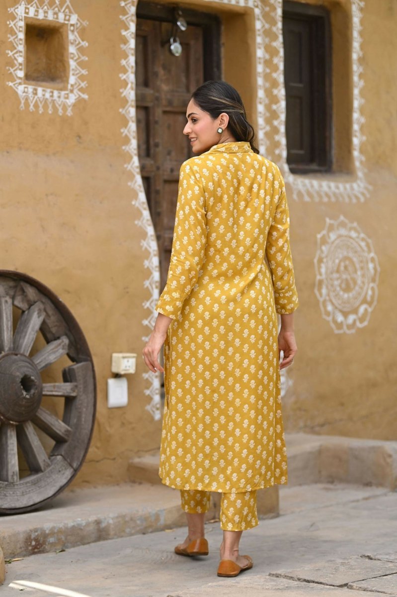 Aastha Fashion Women's Mustard Pure Muslin Heavy Digital Printed Designer Kurti with Pant - Distacart