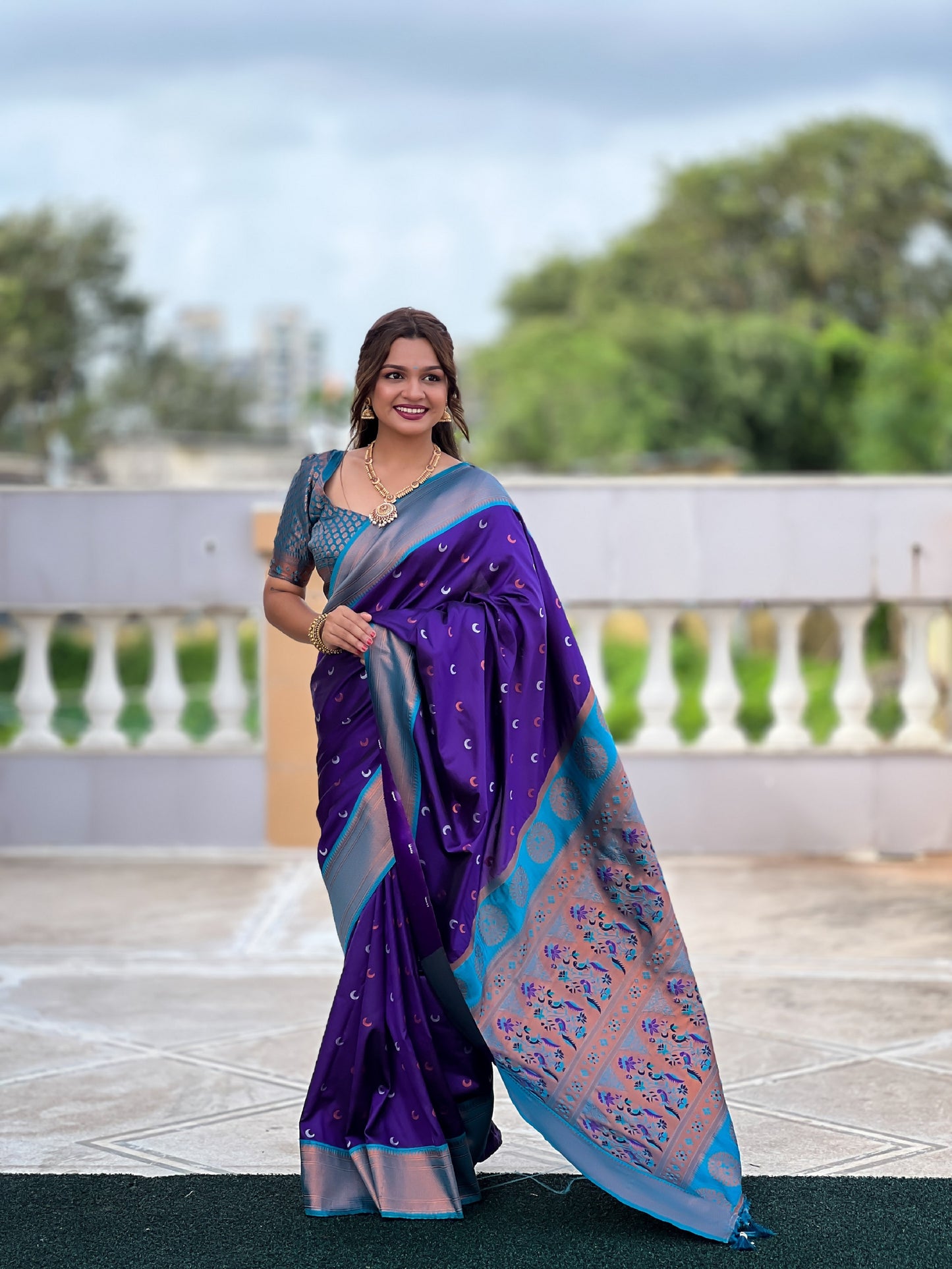 Vedant Vastram Soft Litchi Silk Paithani Jacquard Saree - Violet - Dista