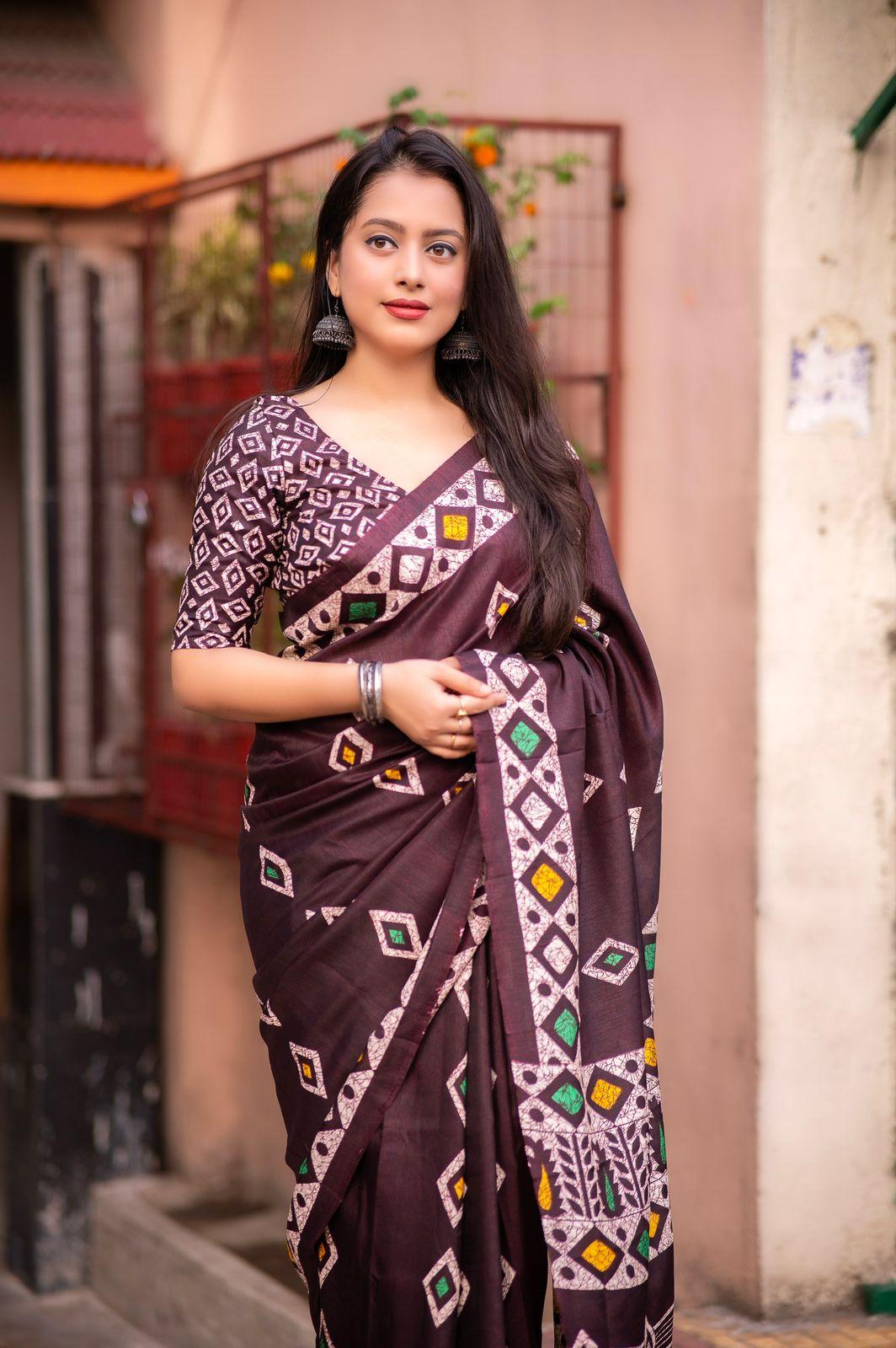 Maroon Silk Blend Ethnic Motifs Saree with Unstitched Blouse - Hiral Fashion - Distacart