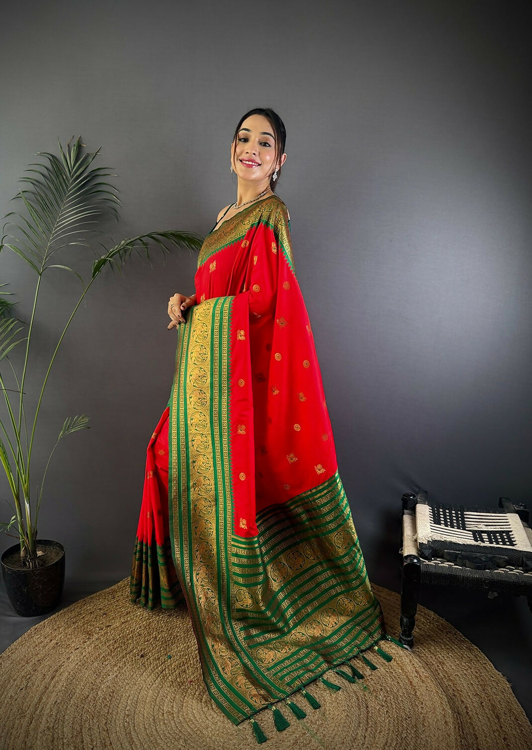 Joban Fashion Banarasi Red Woven Soft Silk Saree