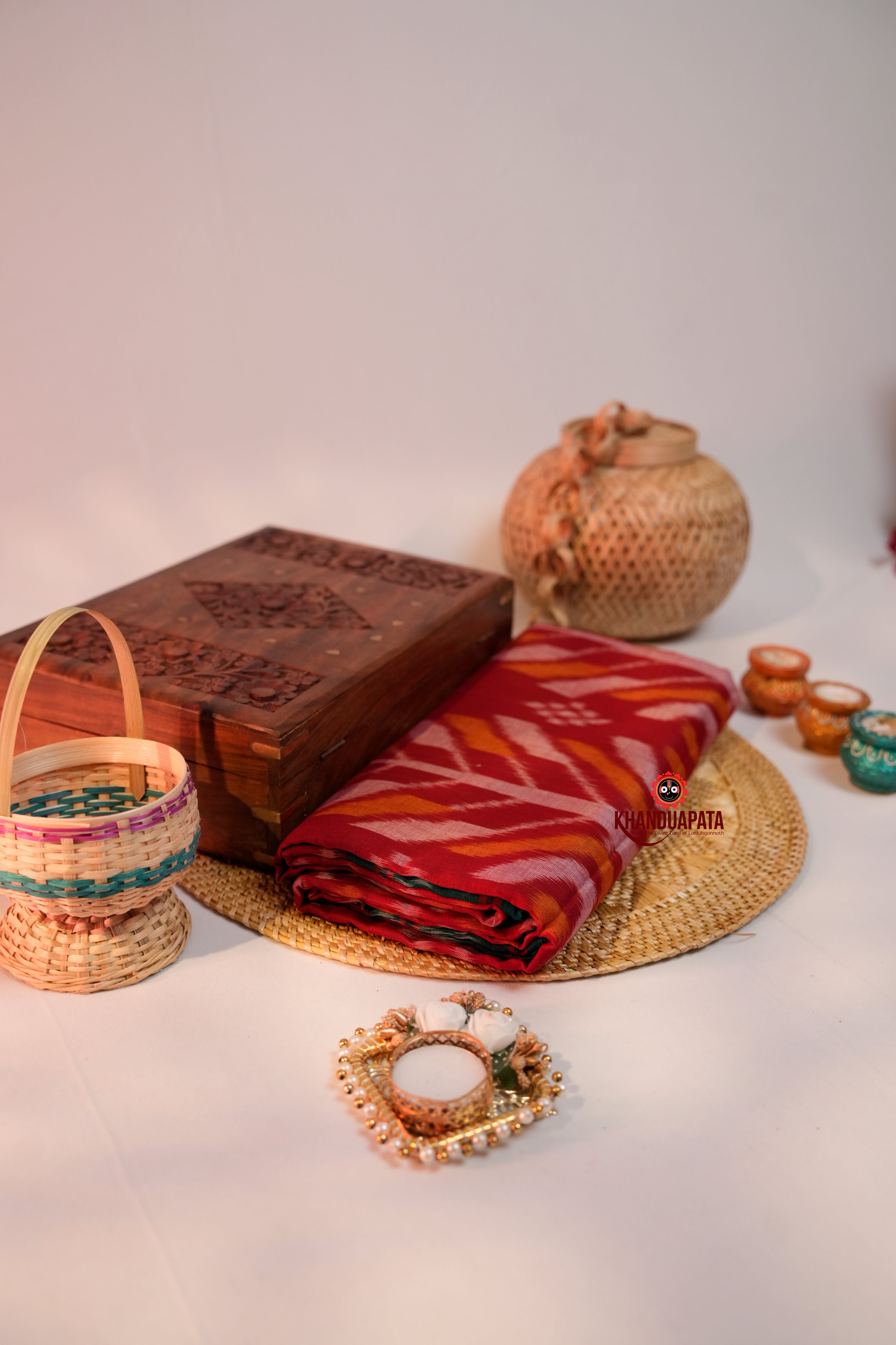 khanduapata Red & Green Design Cotton Saree For Women